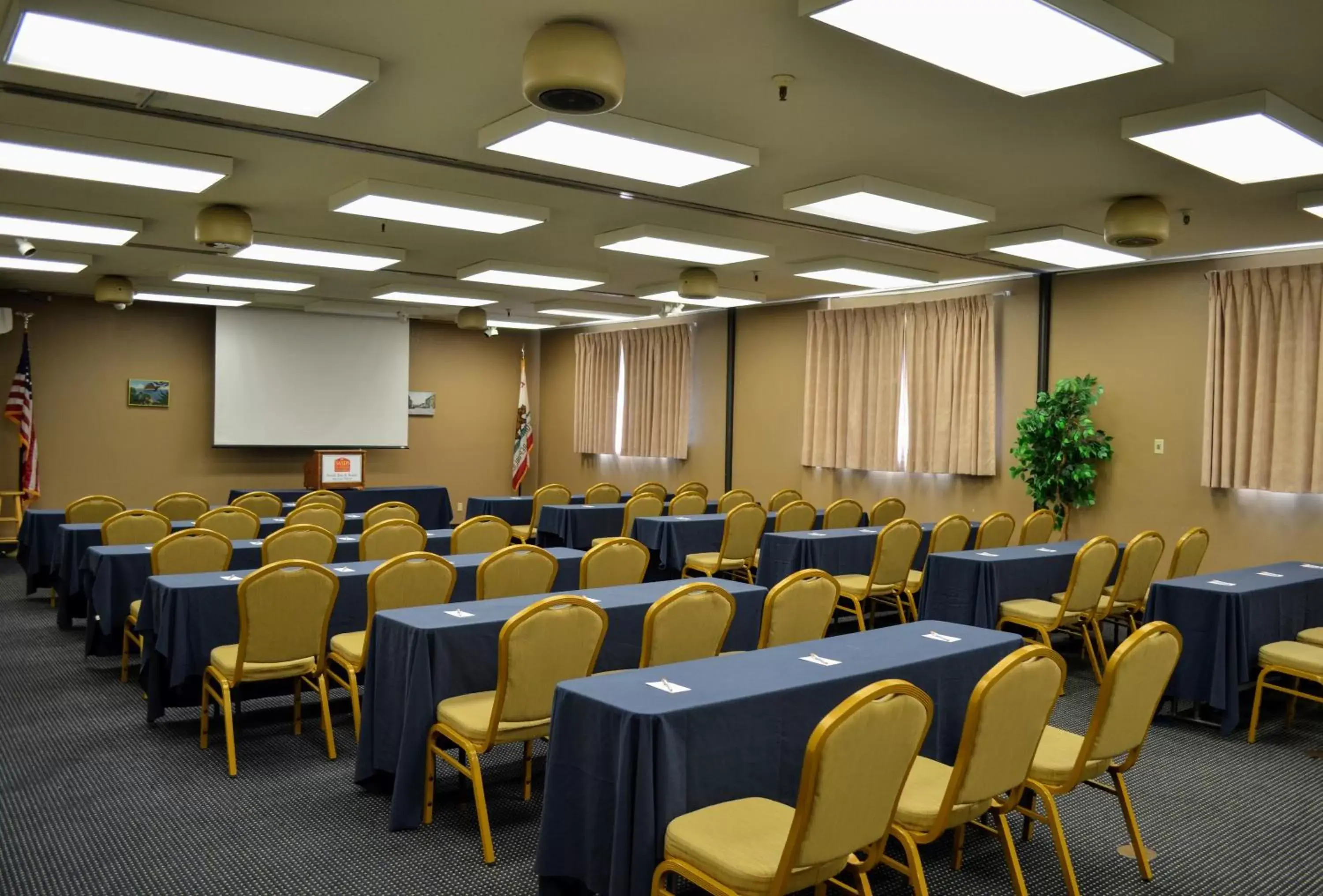 Meeting/conference room in Sands Inn & Suites