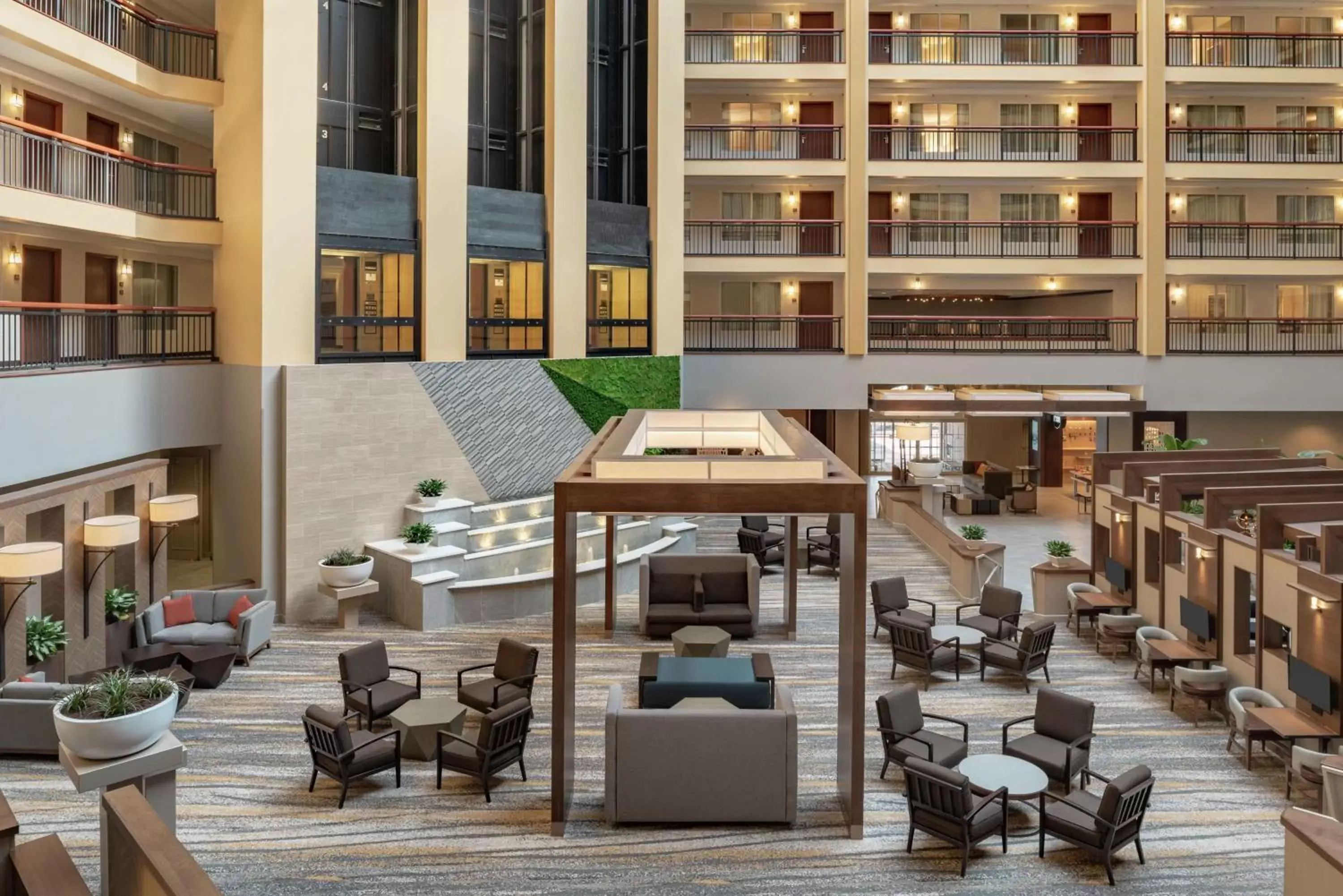 Lobby or reception in Embassy Suites by Hilton Cleveland Rockside