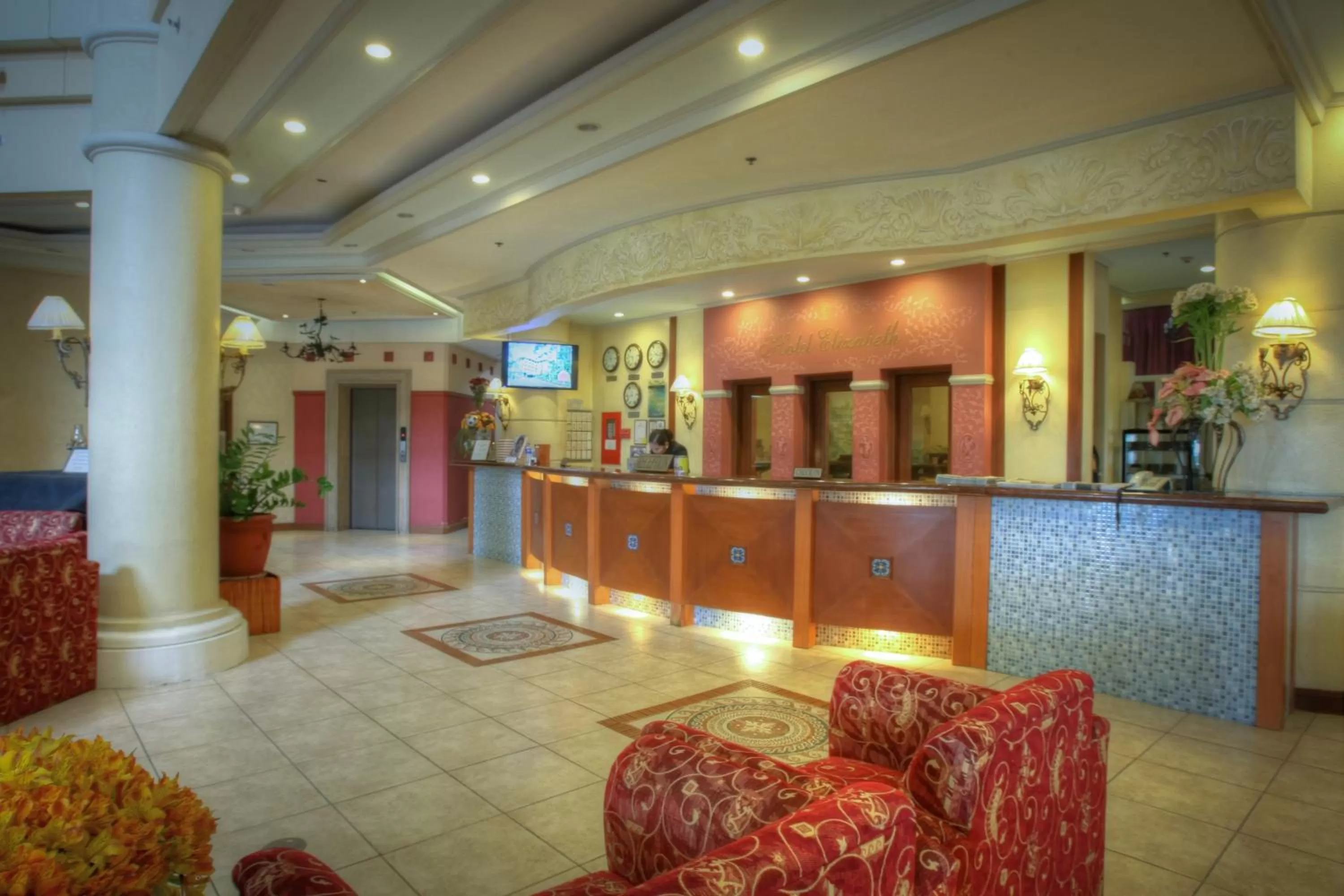 Lobby or reception in Hotel Elizabeth - Baguio