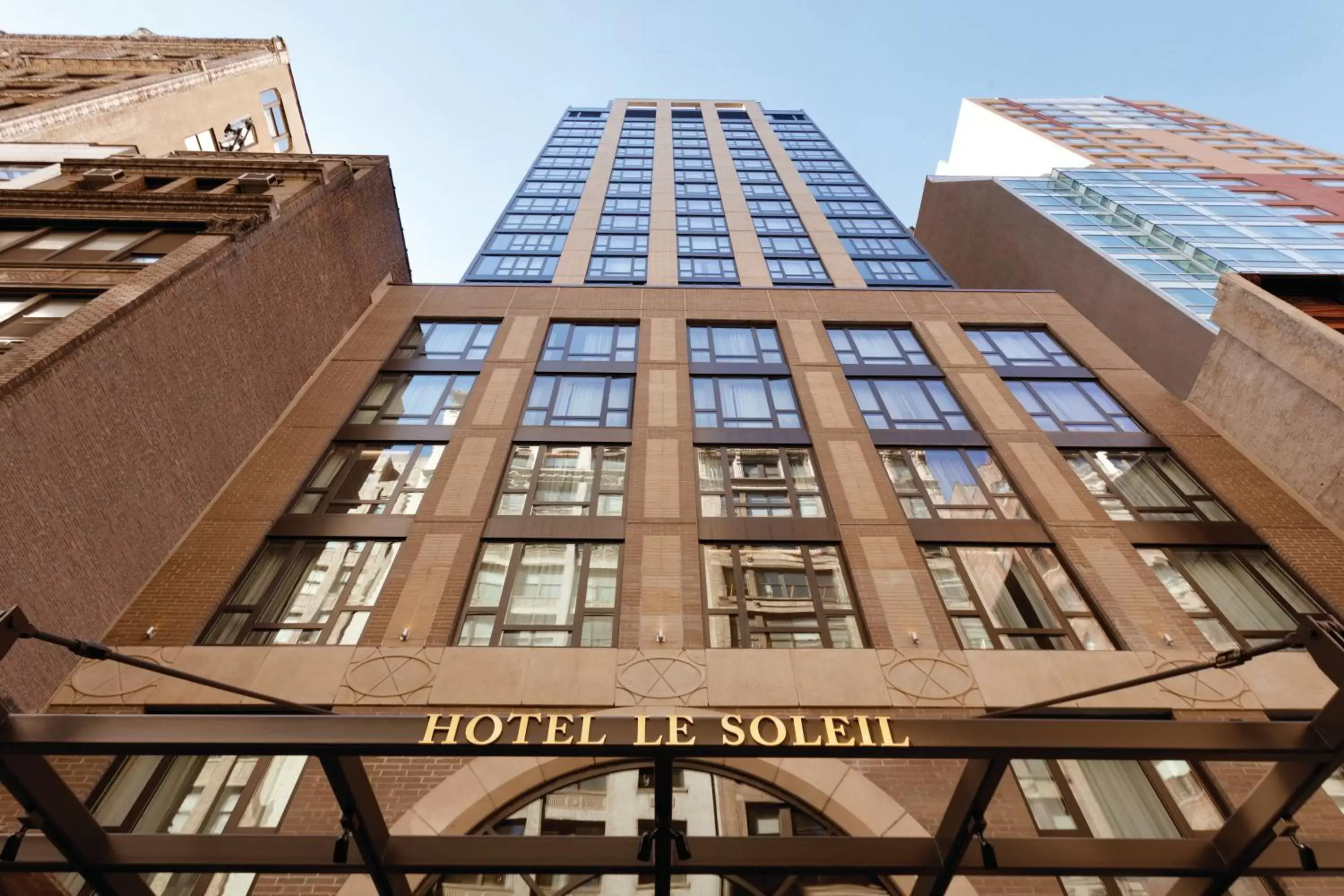 Property building in Executive Hotel Le Soleil New York Property building in Executive Hotel Le Soleil New York