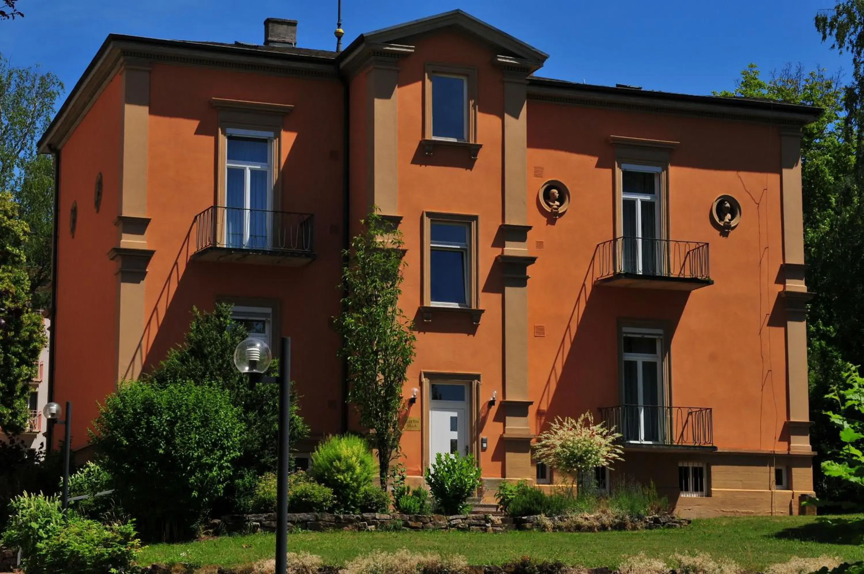 Facade/entrance, Property Building in Kaiserhof Victoria