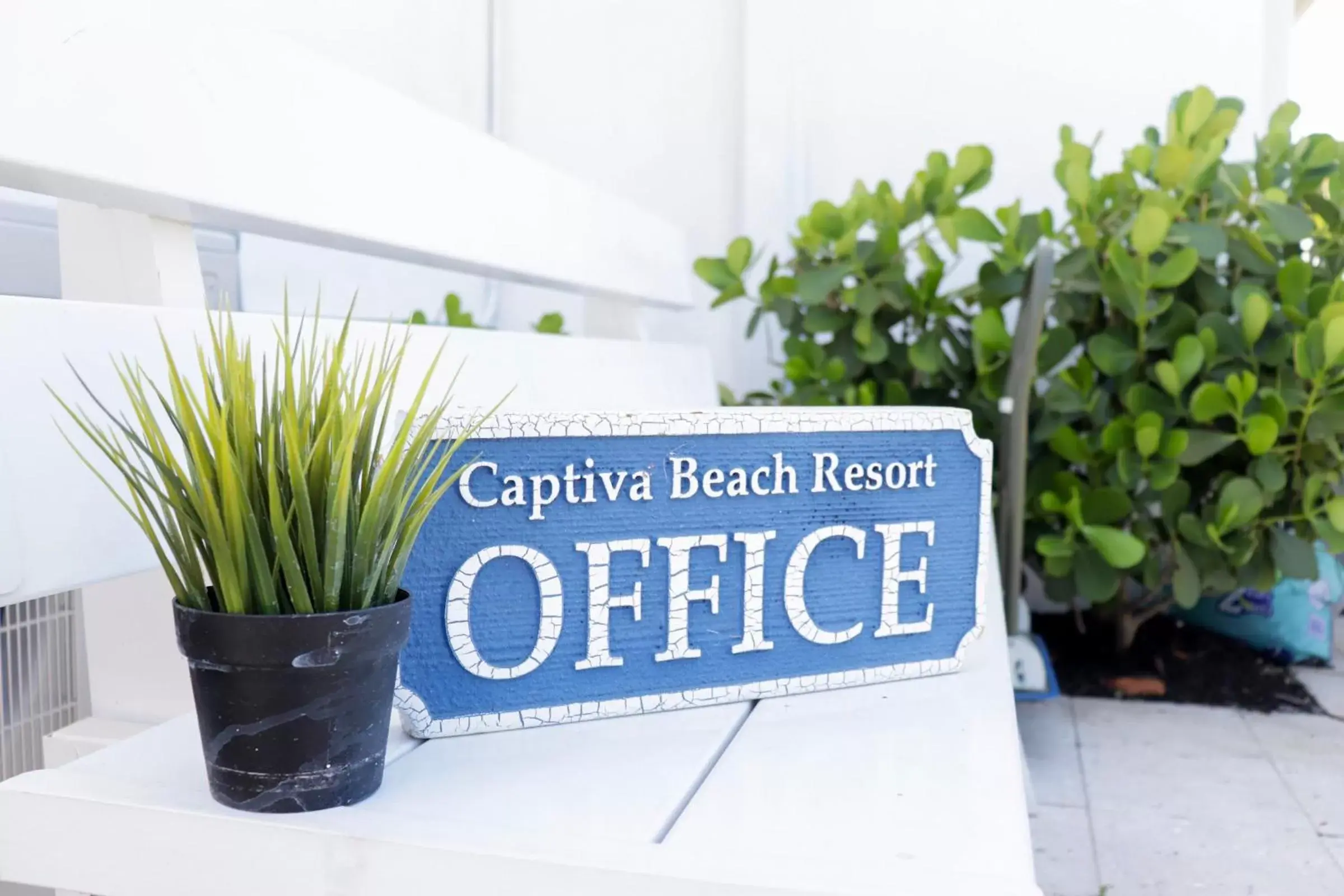 Property building in Captiva Beach Resort (open private beach access)