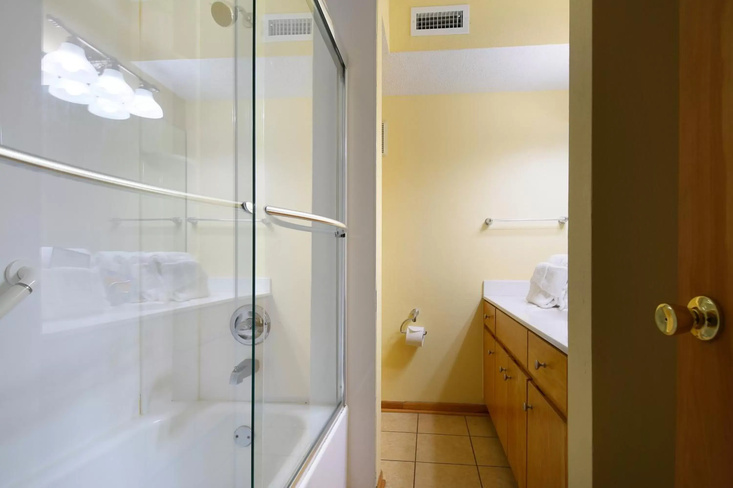 Bathroom in Ocean Pines Resort by Capital Vacations