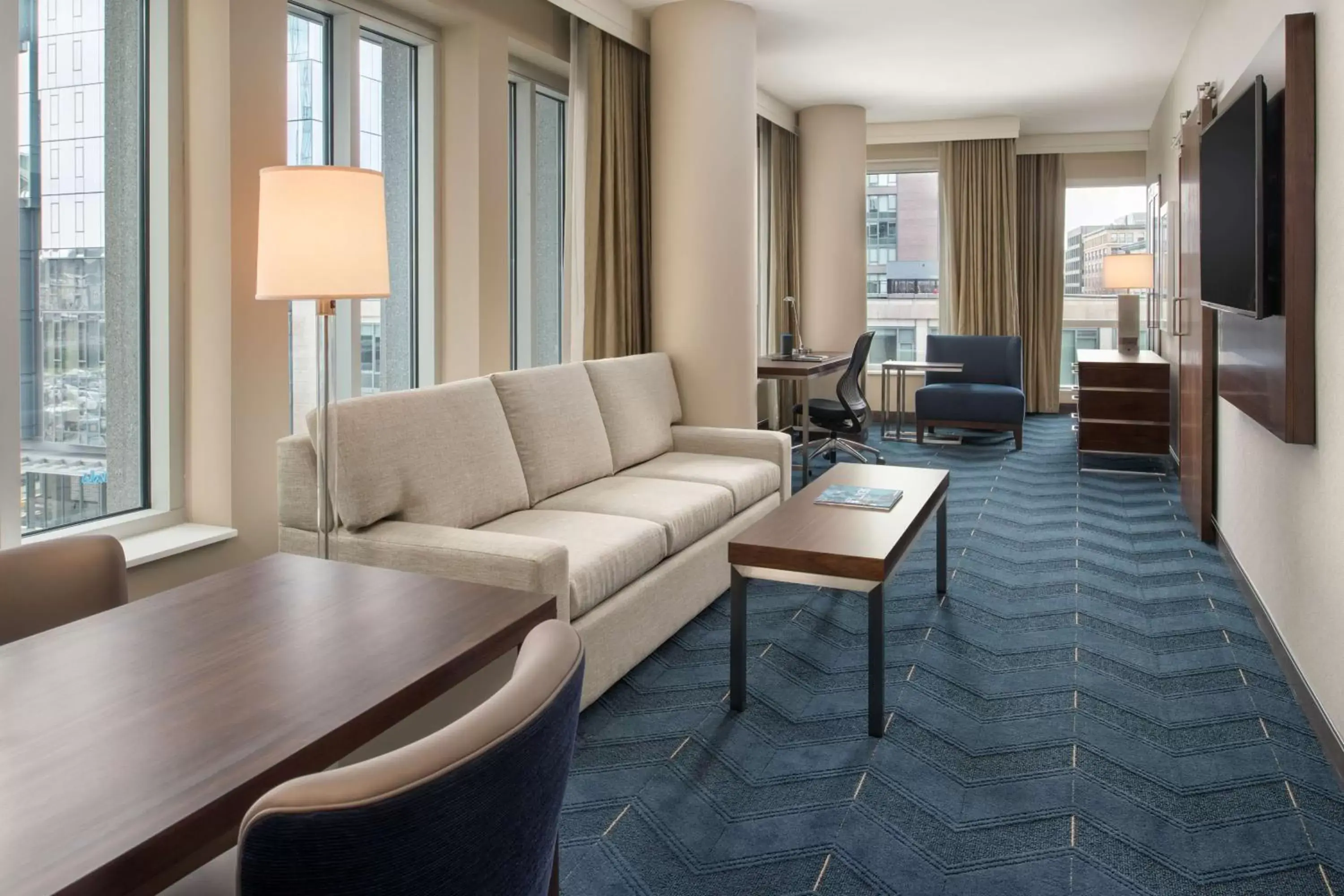 Bedroom, Seating Area in Embassy Suites By Hilton Seattle Downtown Pioneer Square