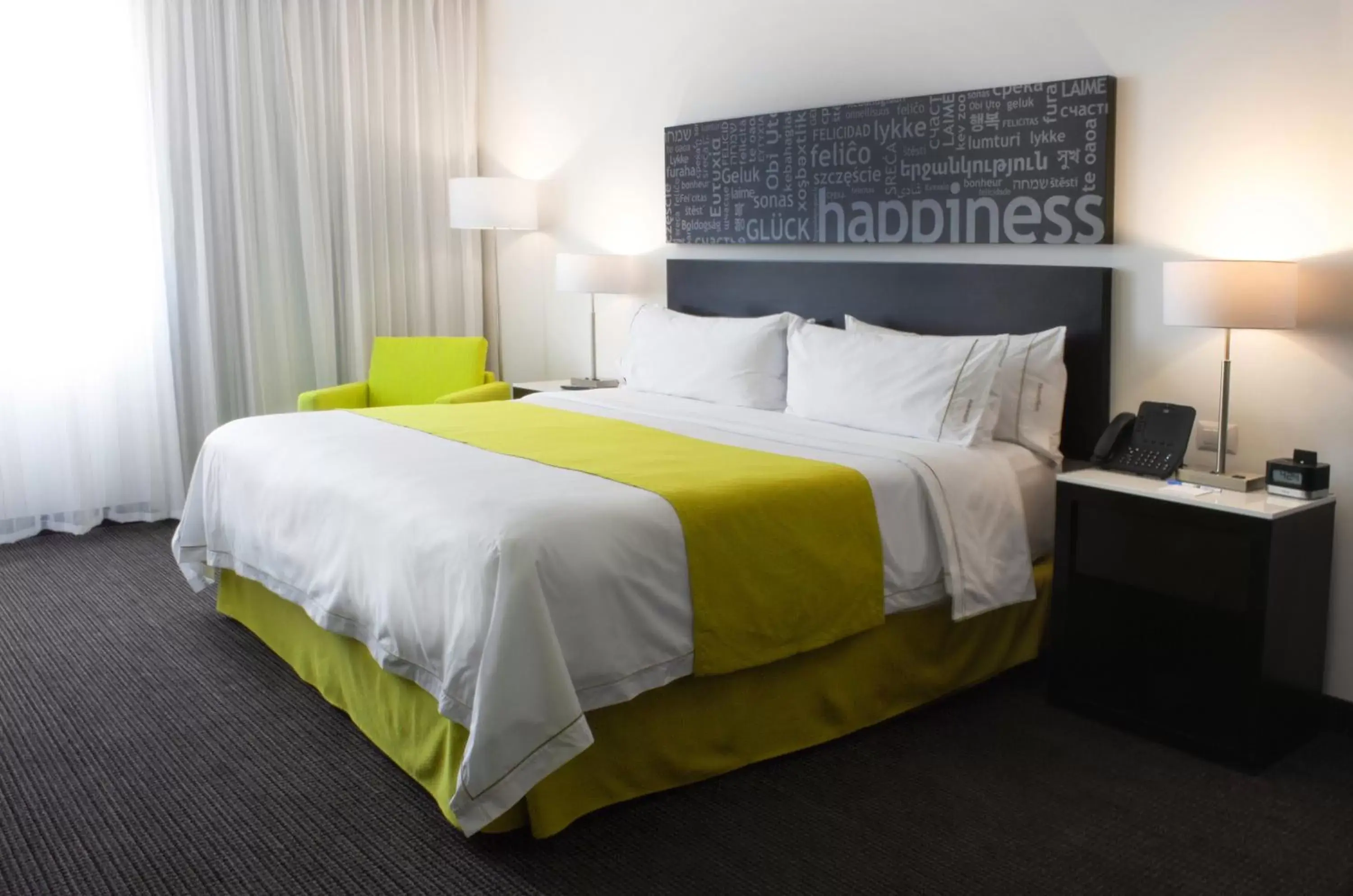 Photo of the whole room, Bed in Holiday Inn Express & Suites Puebla Angelopolis, an IHG Hotel