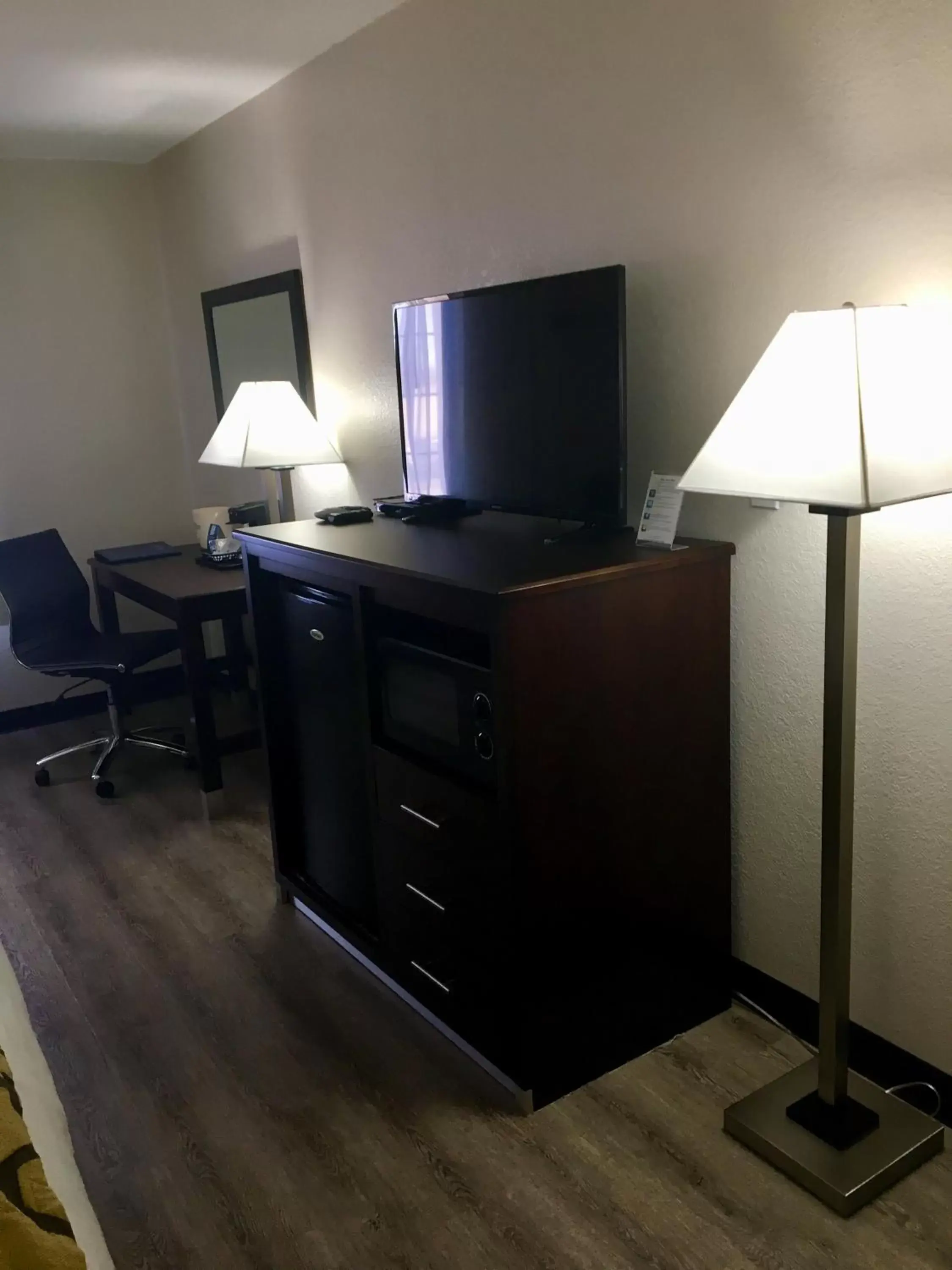 Other, TV/Entertainment Center in Baymont by Wyndham Phoenix I-10 near 51st Ave