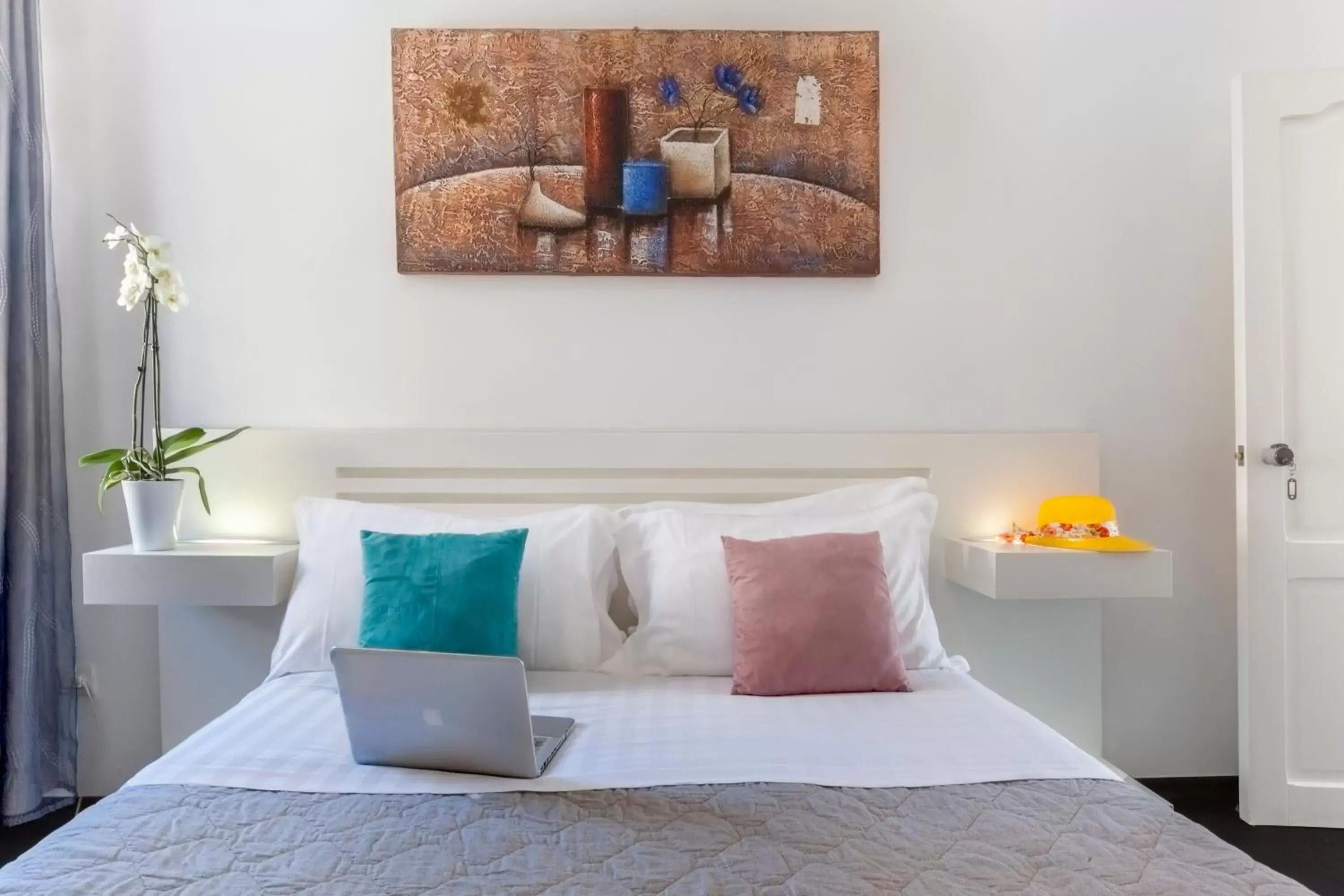 Bed in Hotel Herculaneum