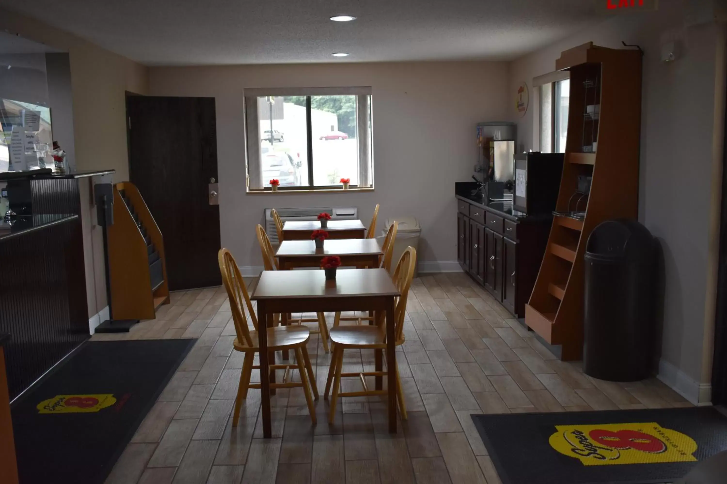 Breakfast in Super 8 by Wyndham La Vale/Cumberland Area Breakfast in Super 8 by Wyndham La Vale/Cumberland Area