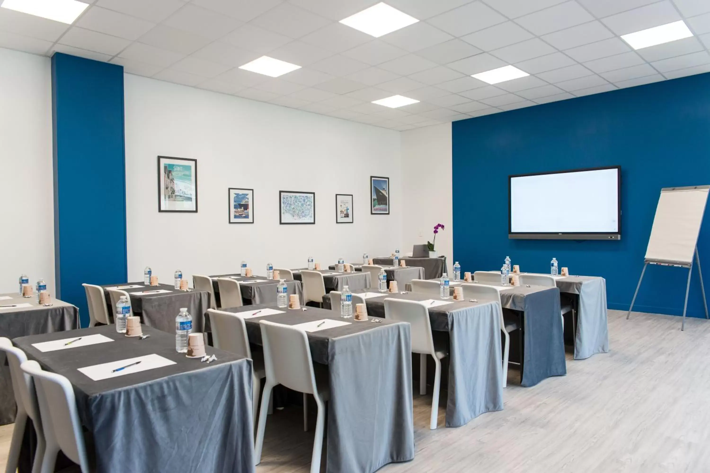 Meeting/conference room in B&B HOTEL Saint-Nazaire Pornichet