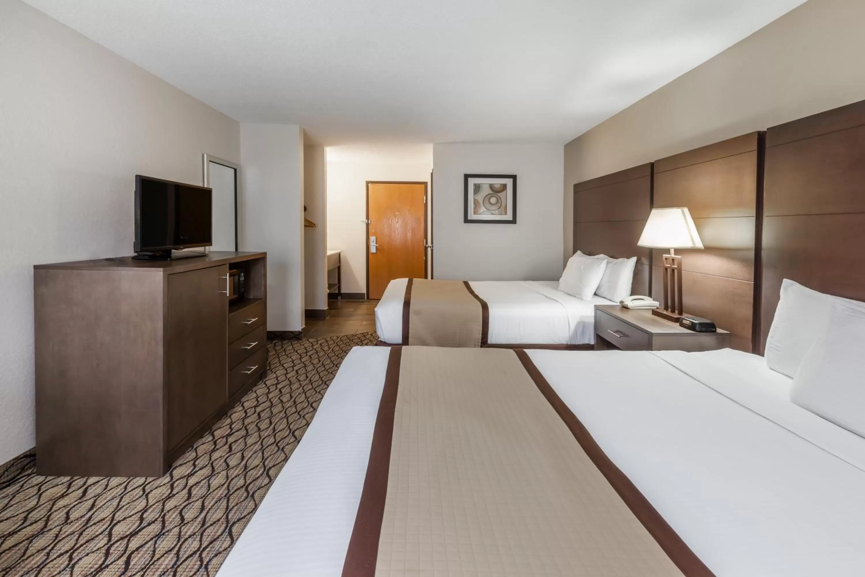 Bedroom, Bed in Baymont by Wyndham Auburn