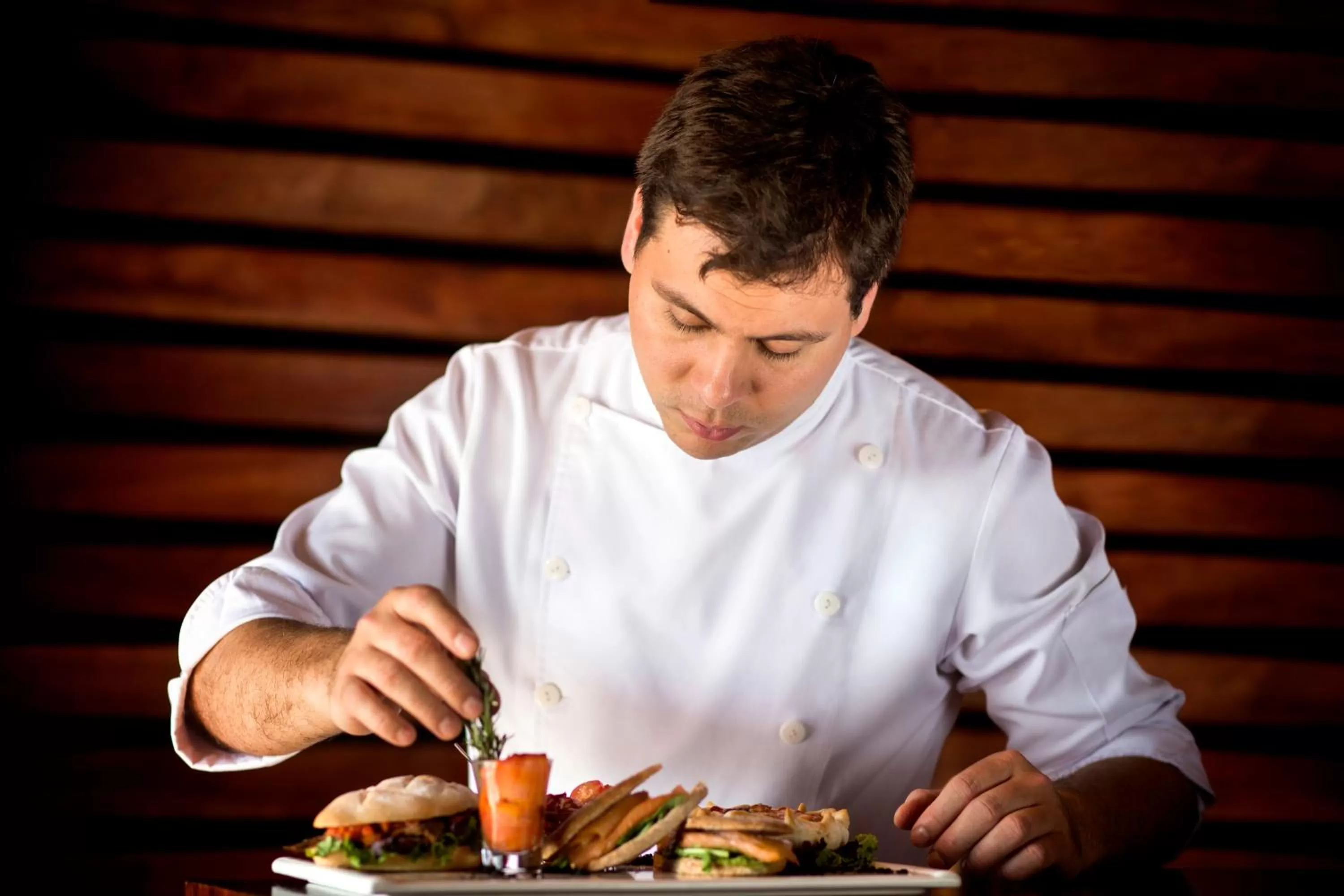 Restaurant/places to eat in DiplomaticHotel