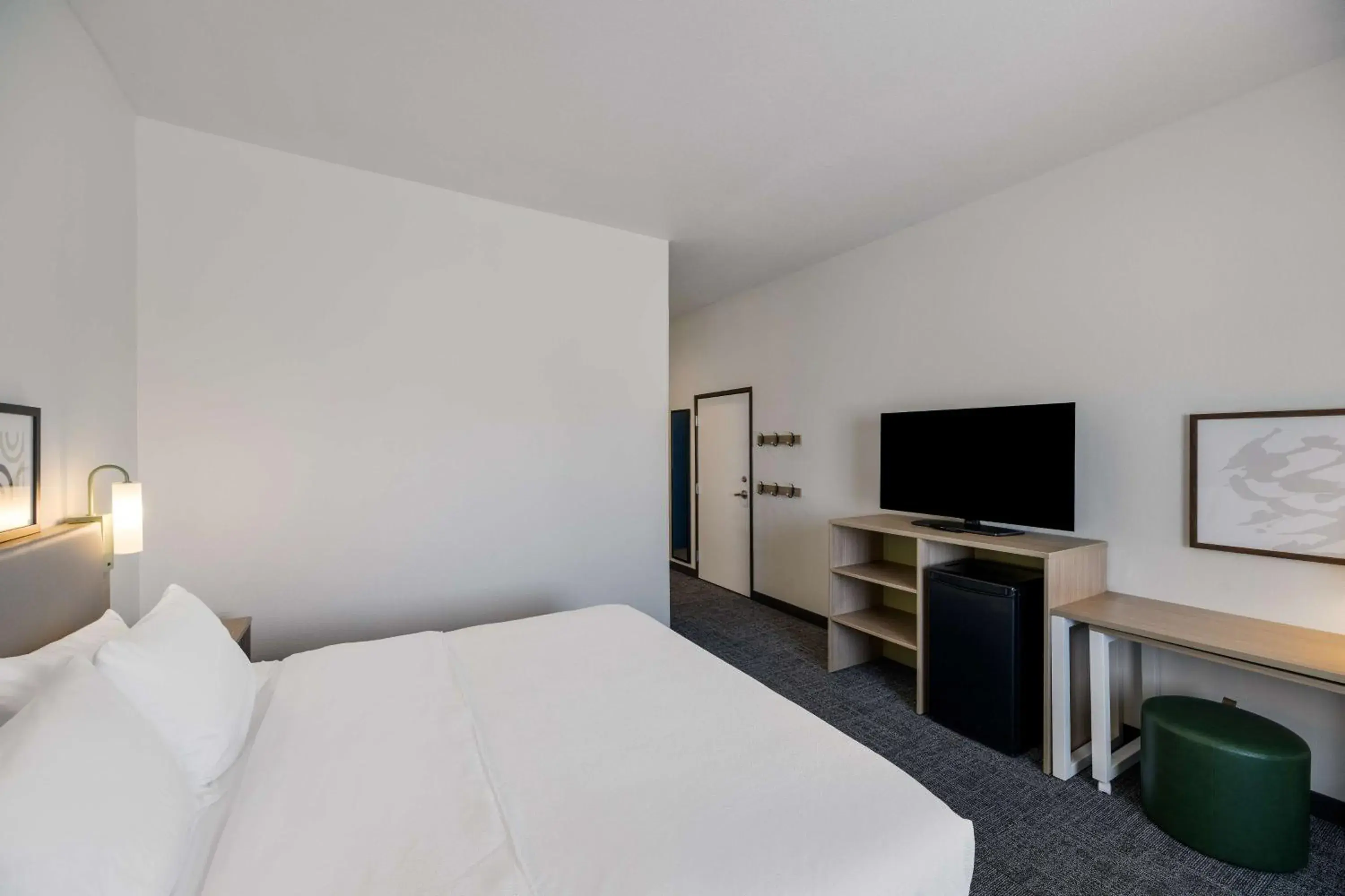 Bed in Spark by Hilton Midland South Bed in Spark by Hilton Midland South