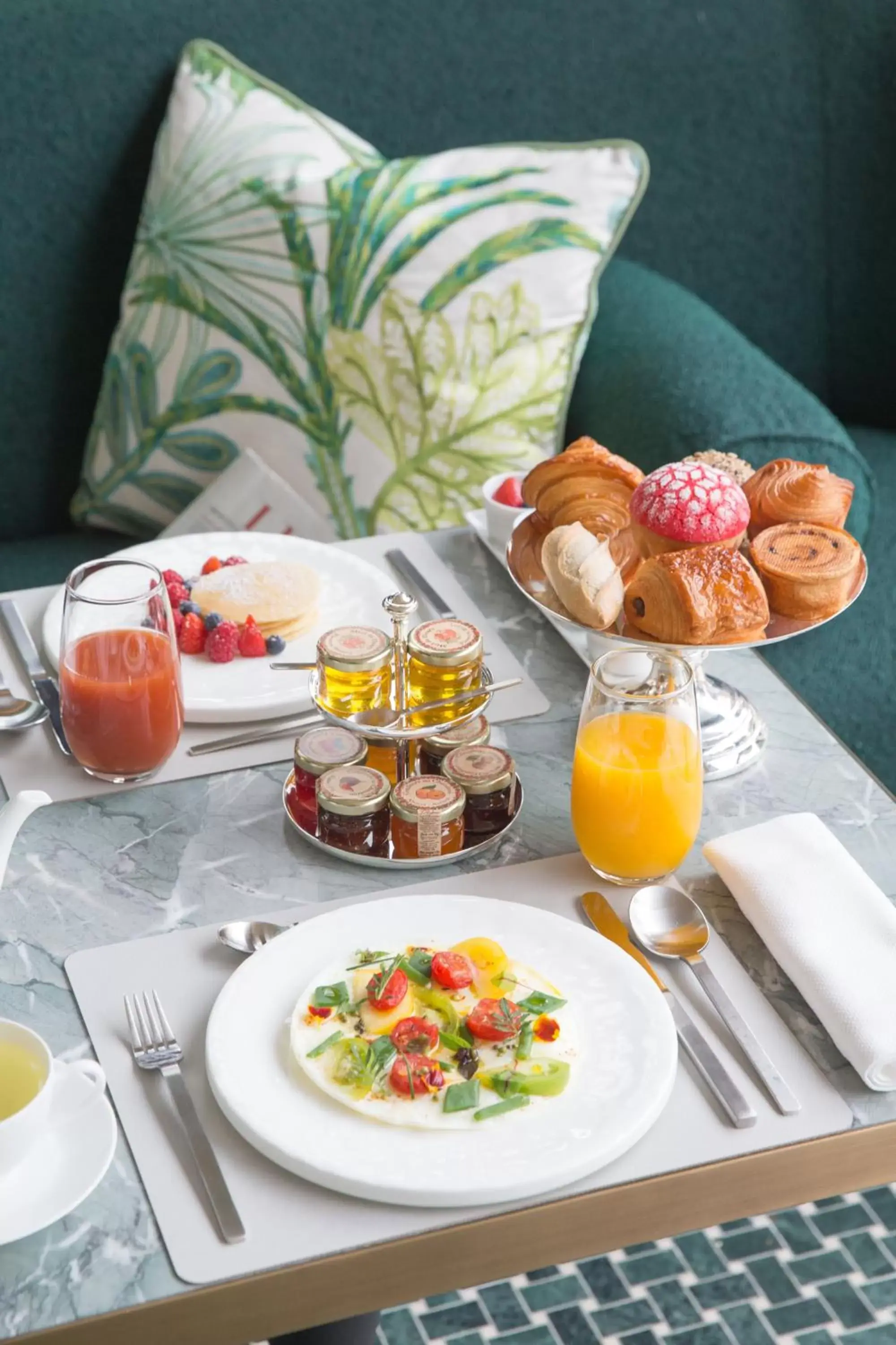 Breakfast in The Woodward - an Oetker Collection Hotel