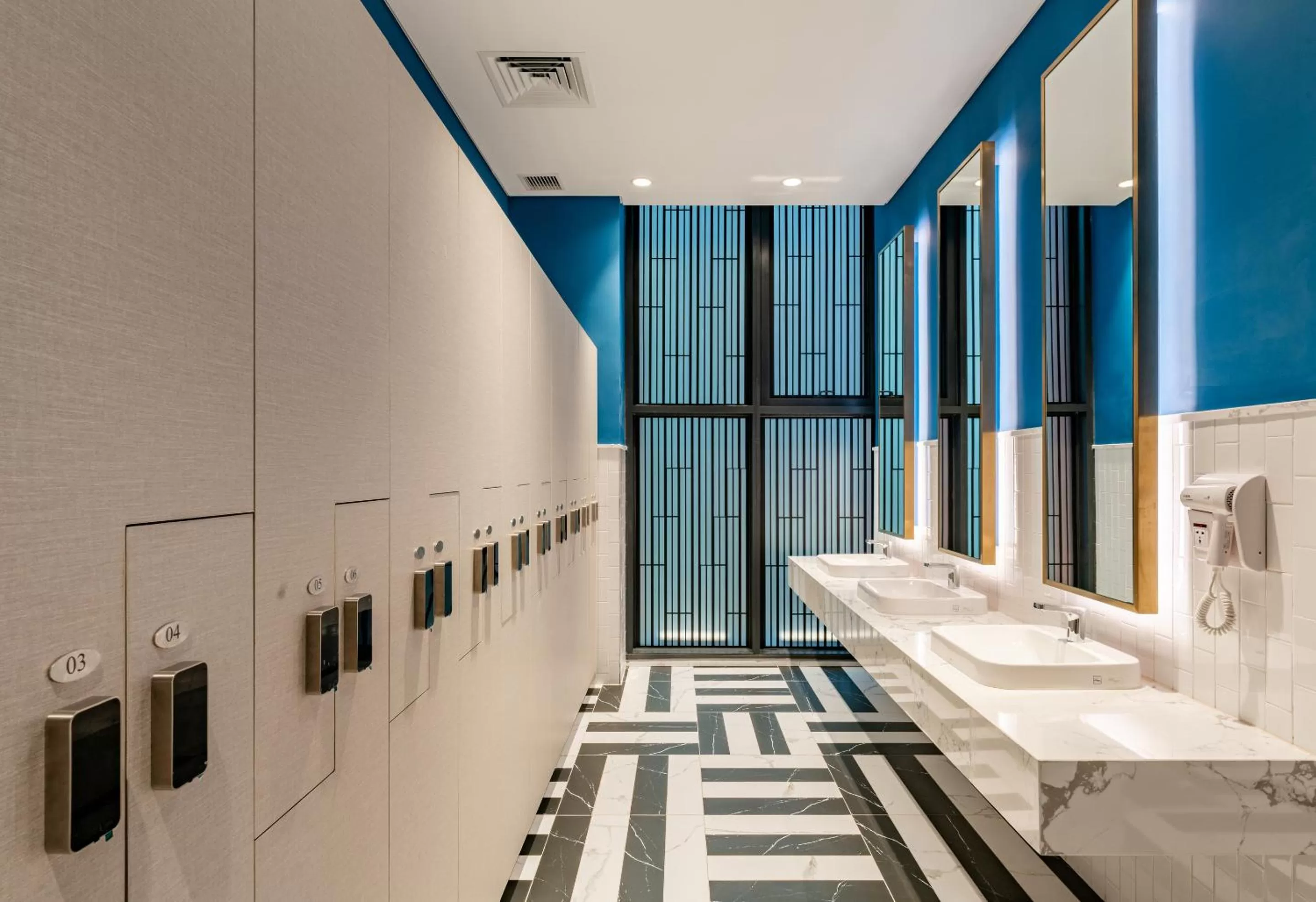 microwave in Mövenpick Living West Hanoi