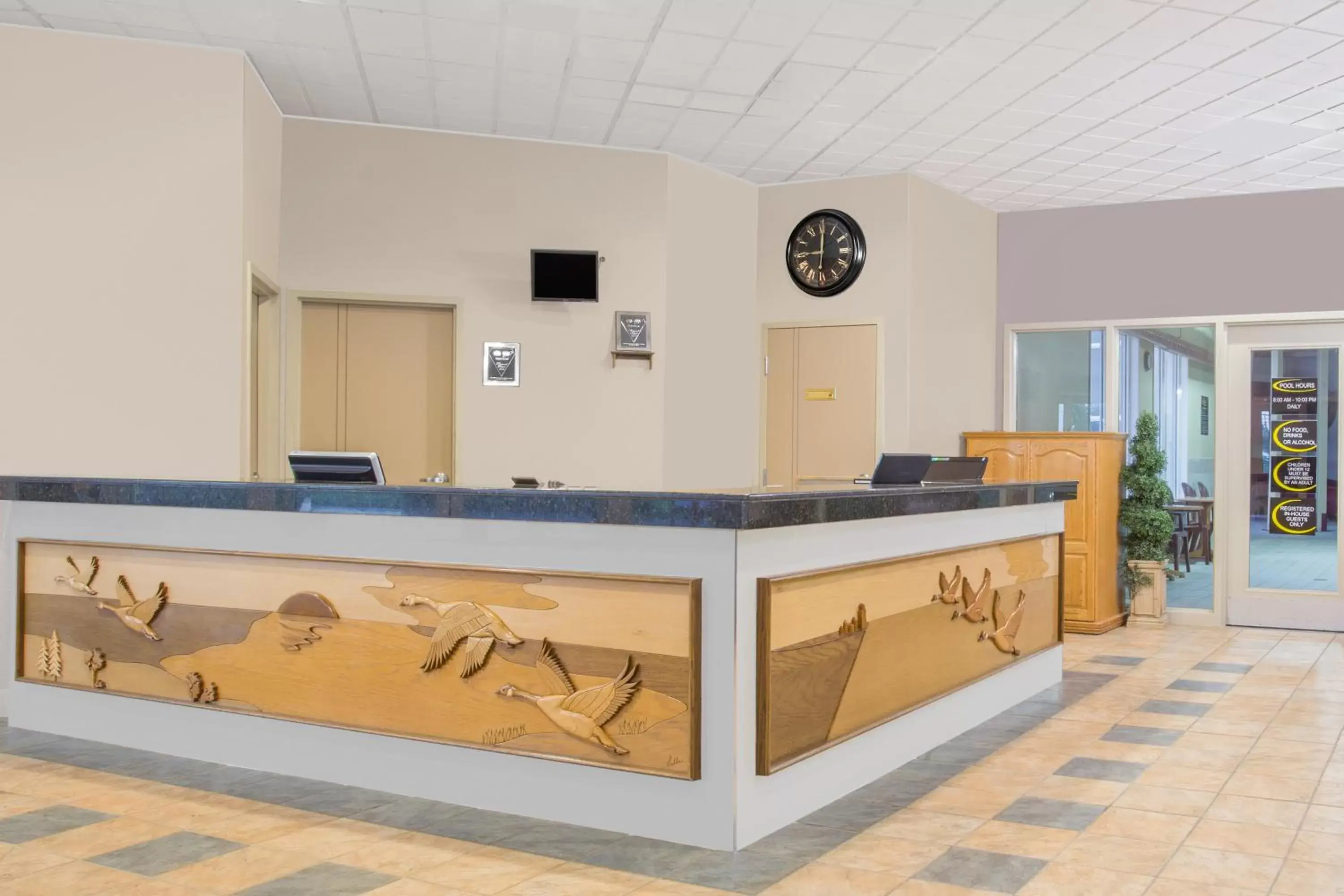 Lobby or reception, Lobby/Reception in Super 8 by Wyndham Portage La Prairie MB