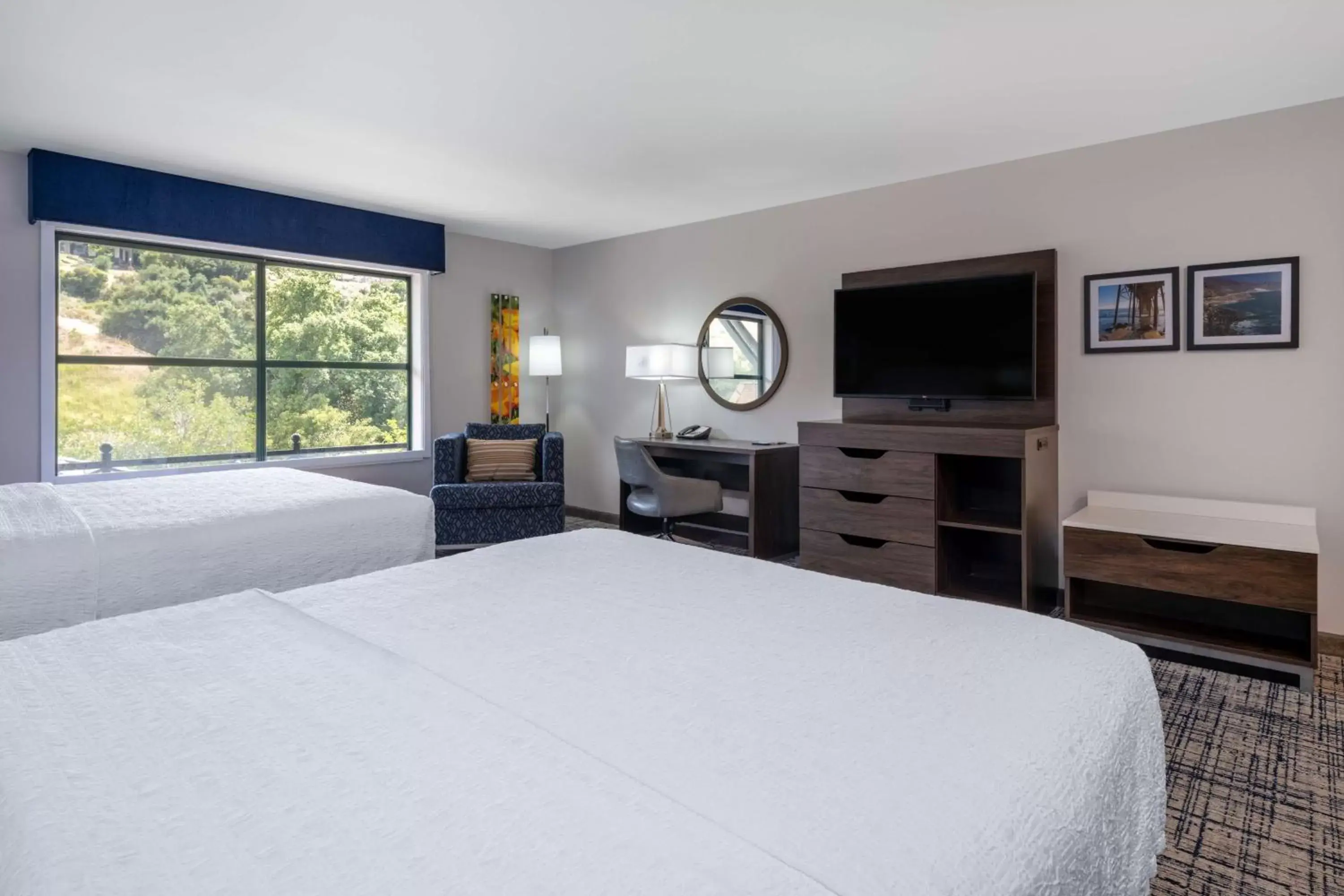 Bedroom, Bed in Hampton Inn & Suites Agoura Hills