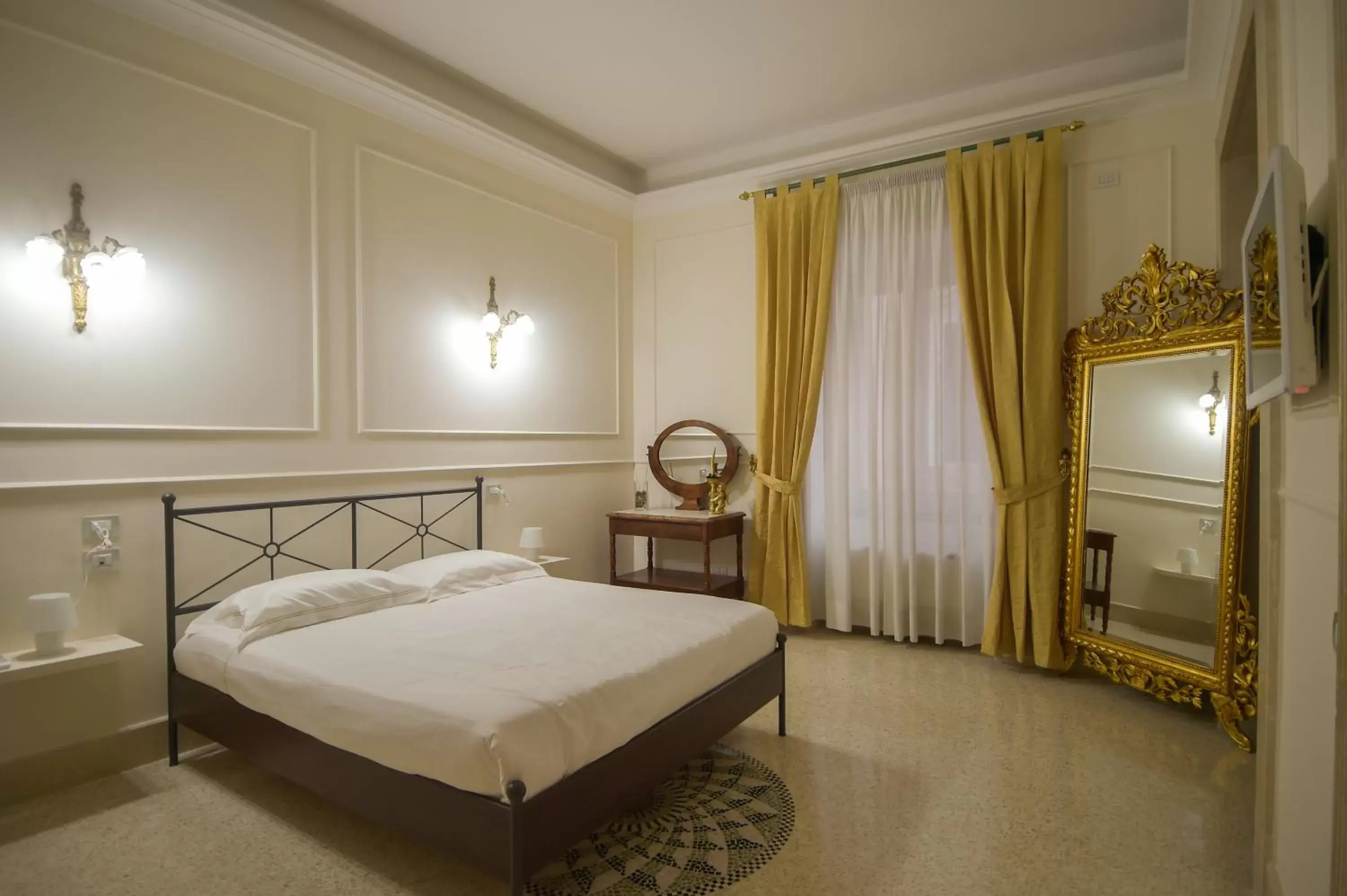 Bedroom, Bed in Palazzo Liguori
