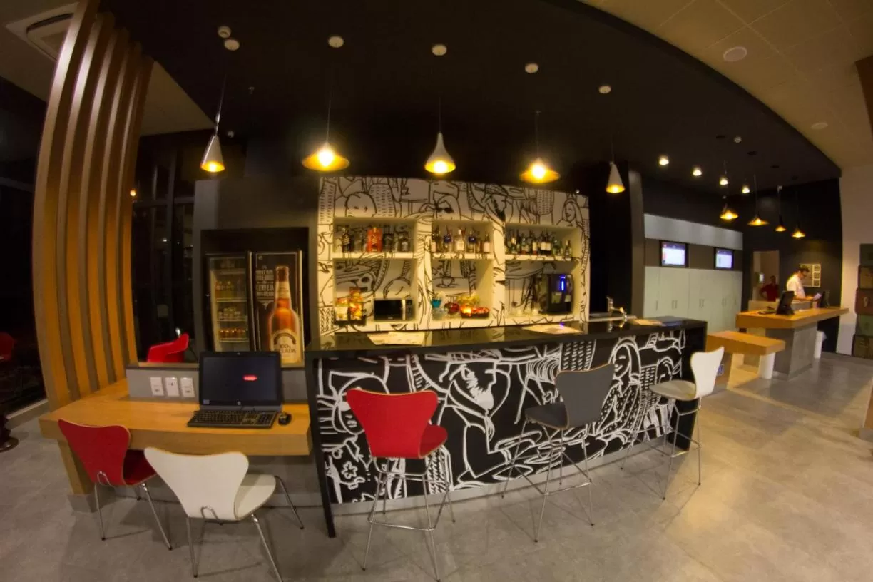 Lounge or bar in ibis Catalao