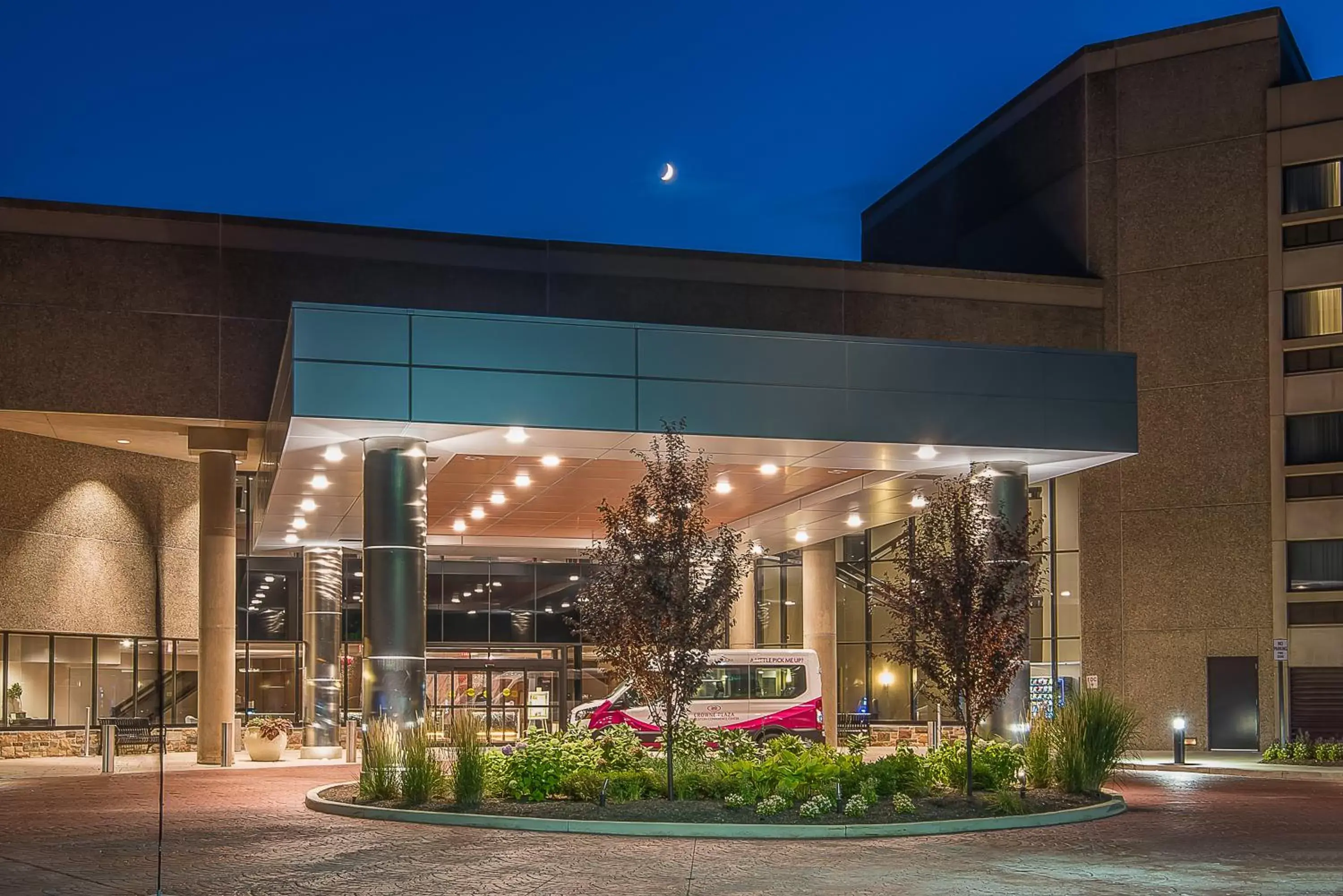 Property building, Facade/Entrance in Crowne Plaza Princeton, an IHG Hotel