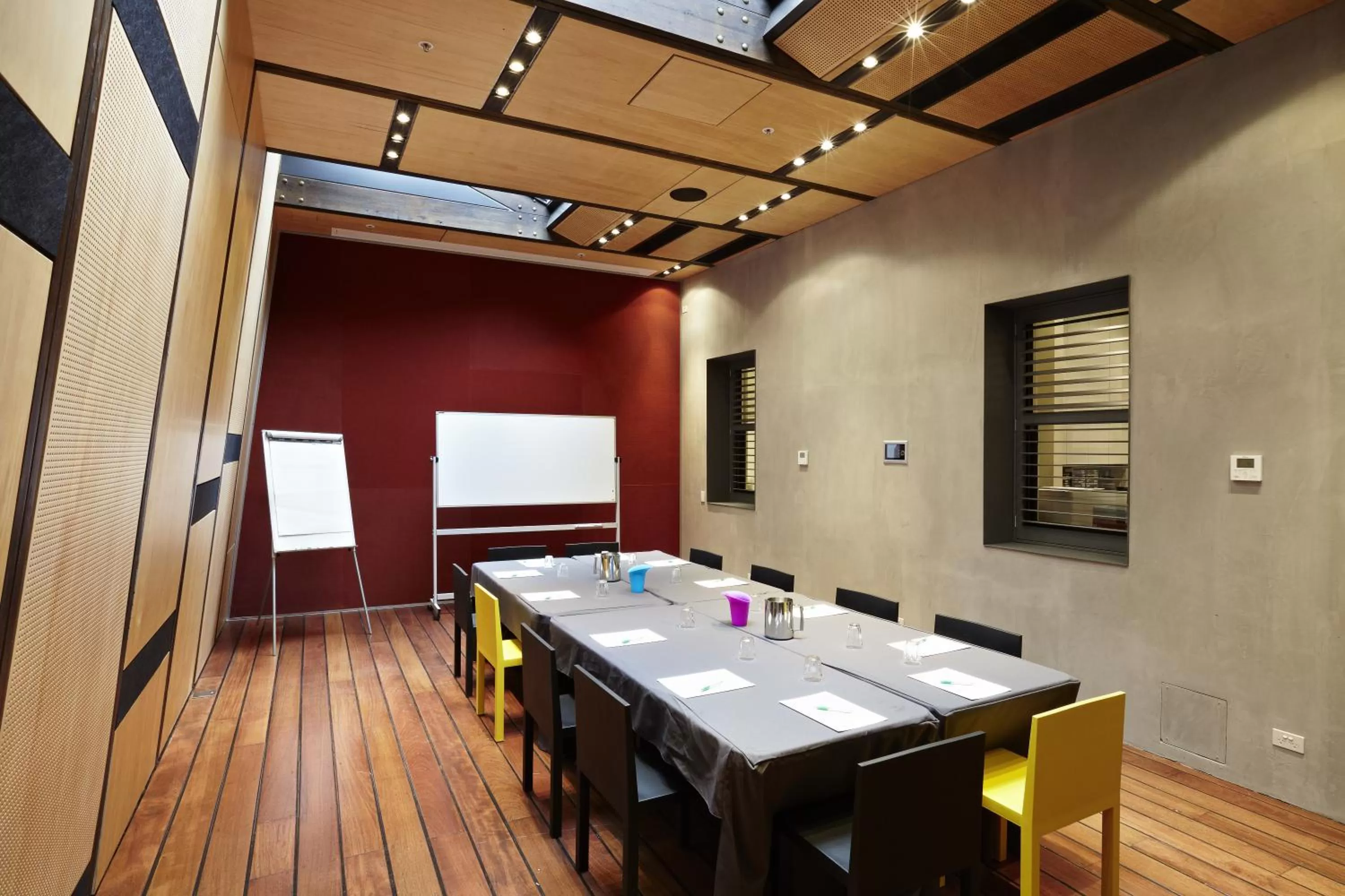 Business facilities in Tolarno Hotel