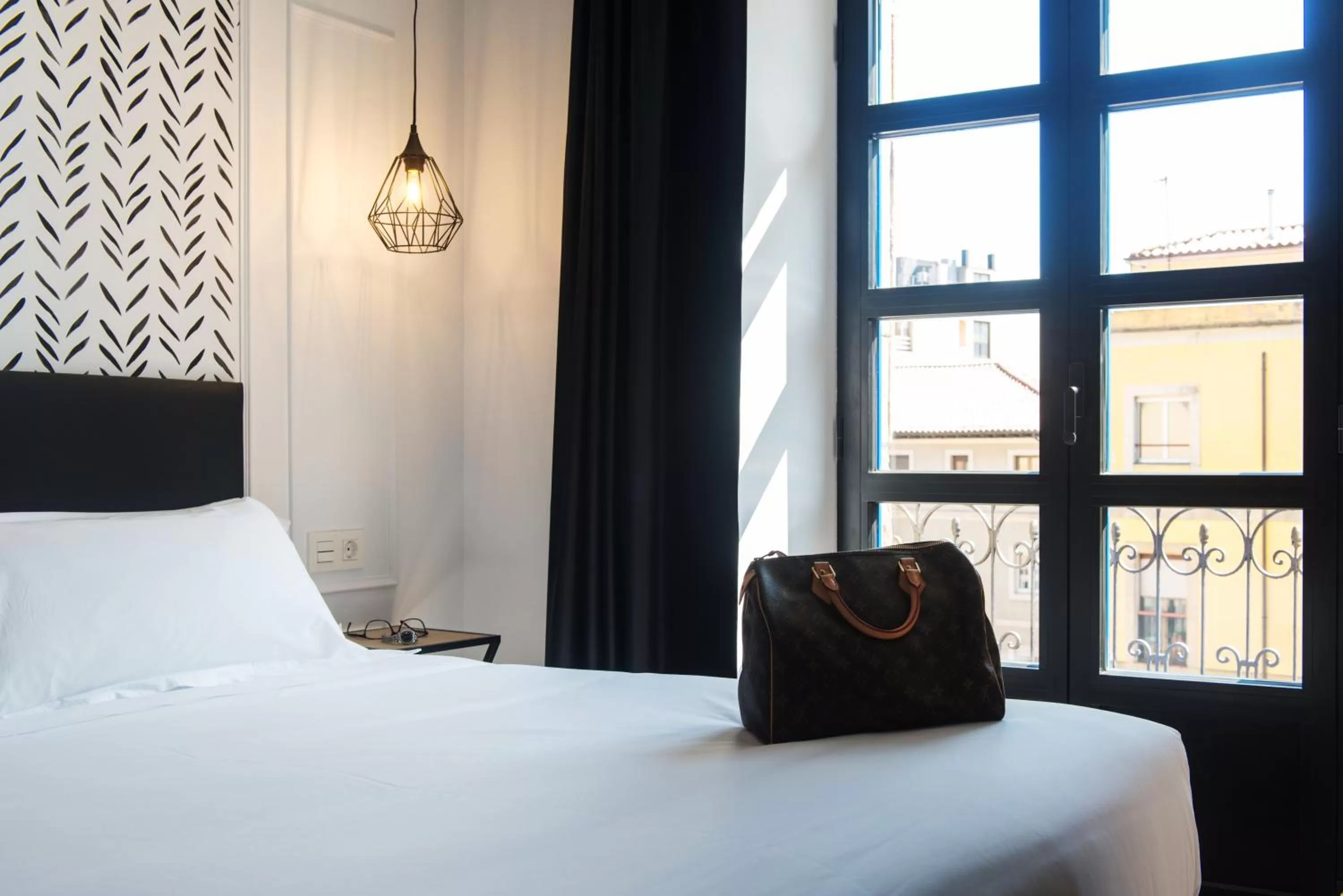 Bedroom, Bed in Santa Catalina Suites Gijón