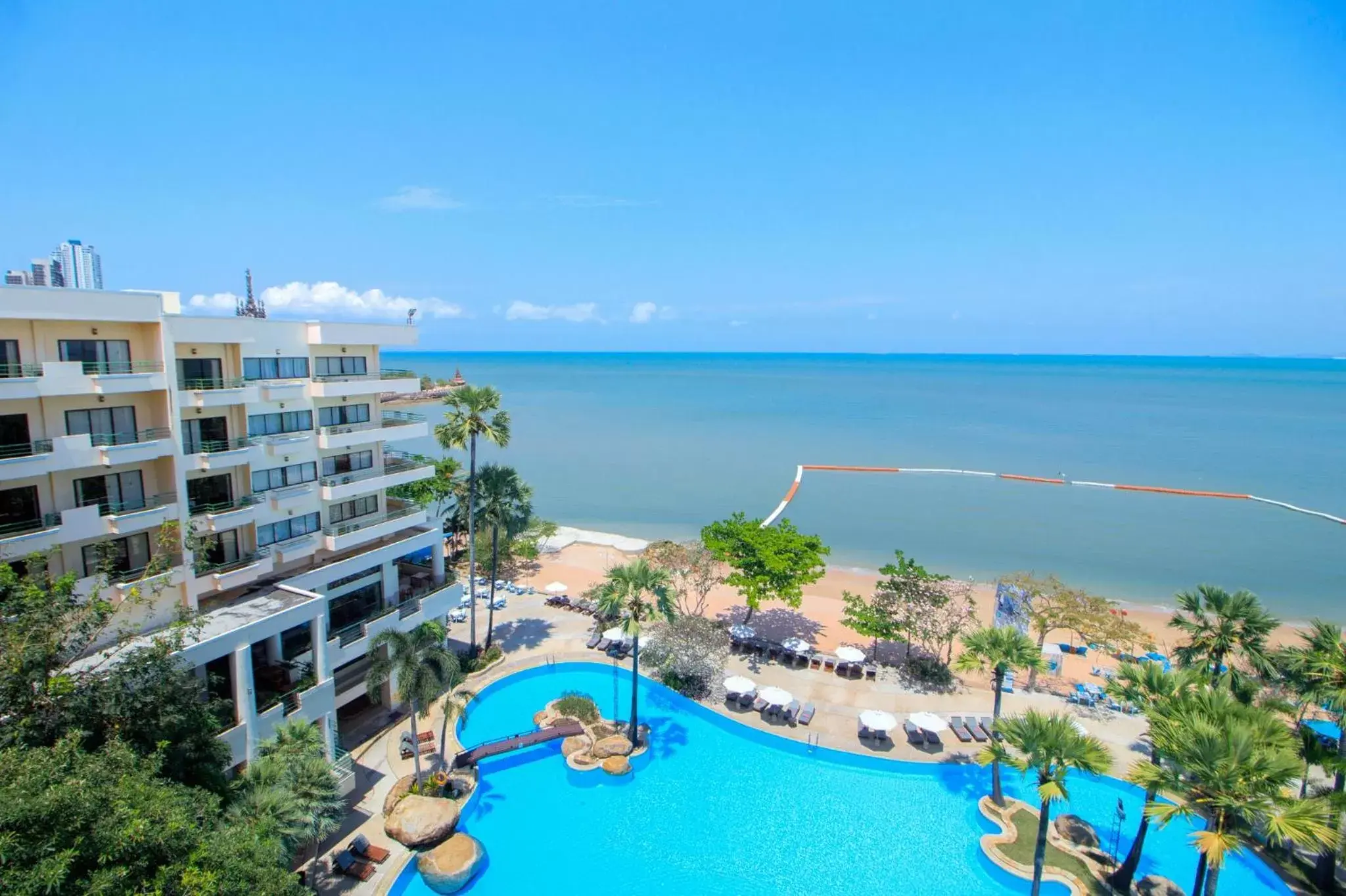 Property building, Pool View in Garden Sea View Resort