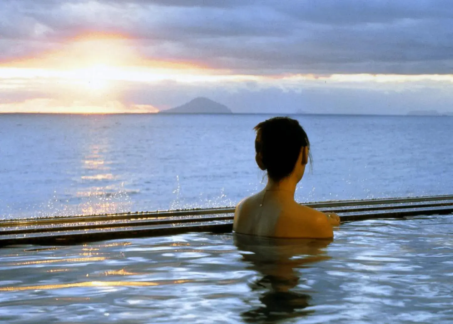 Hot Spring Bath, Swimming Pool in Shimoda Prince Hotel