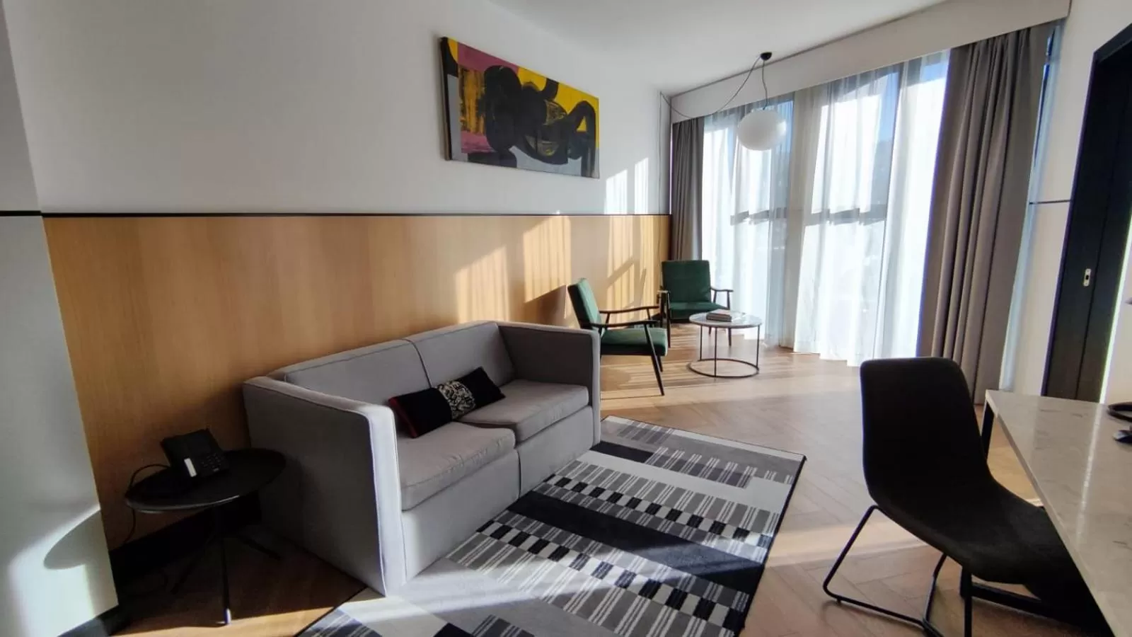 Living room in Met Hotel