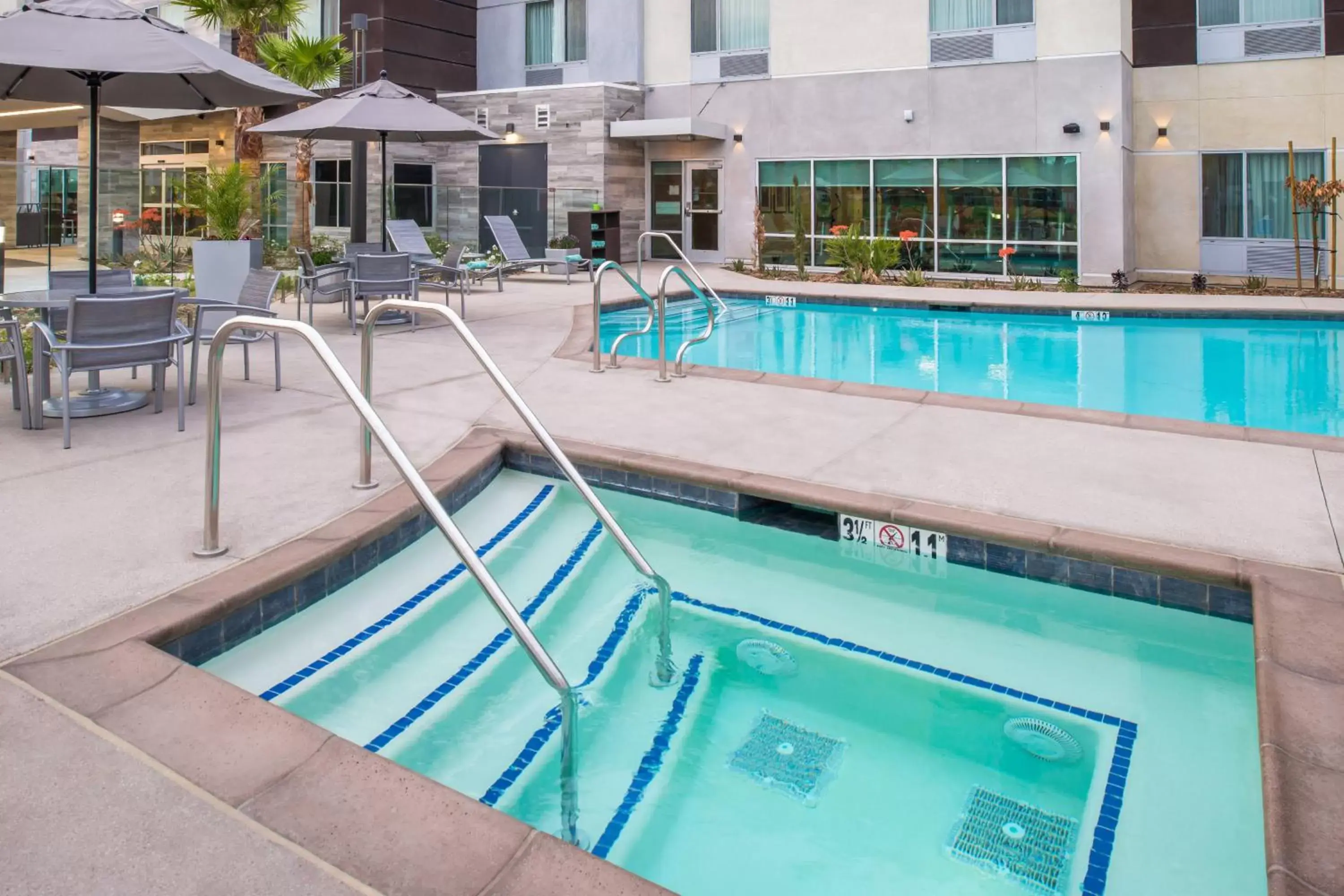 Fitness centre/facilities, Swimming Pool in TownePlace Suites by Marriott San Bernardino Loma Linda