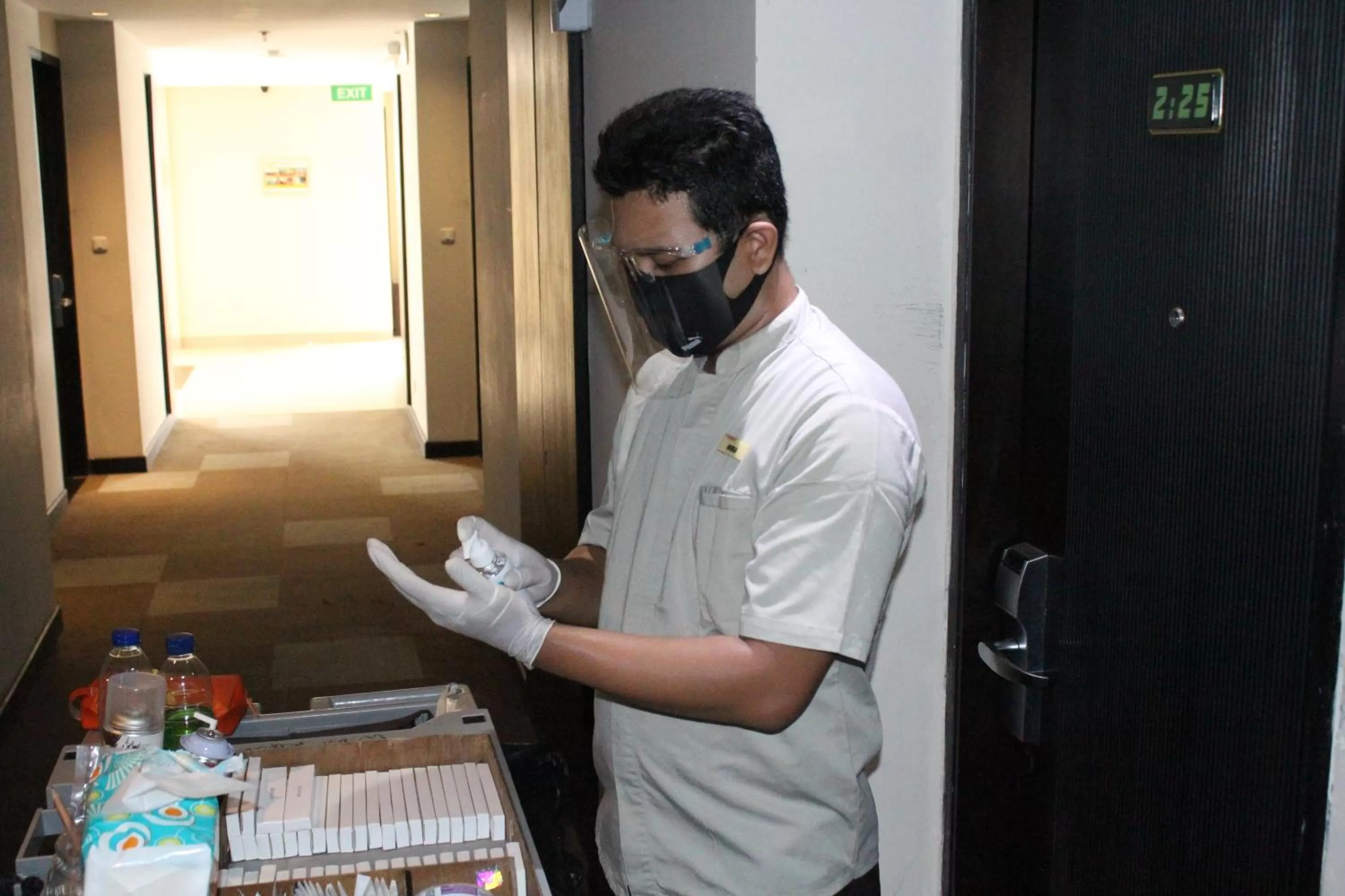 Bedroom in 100 Sunset Kuta Hotel & Ballroom