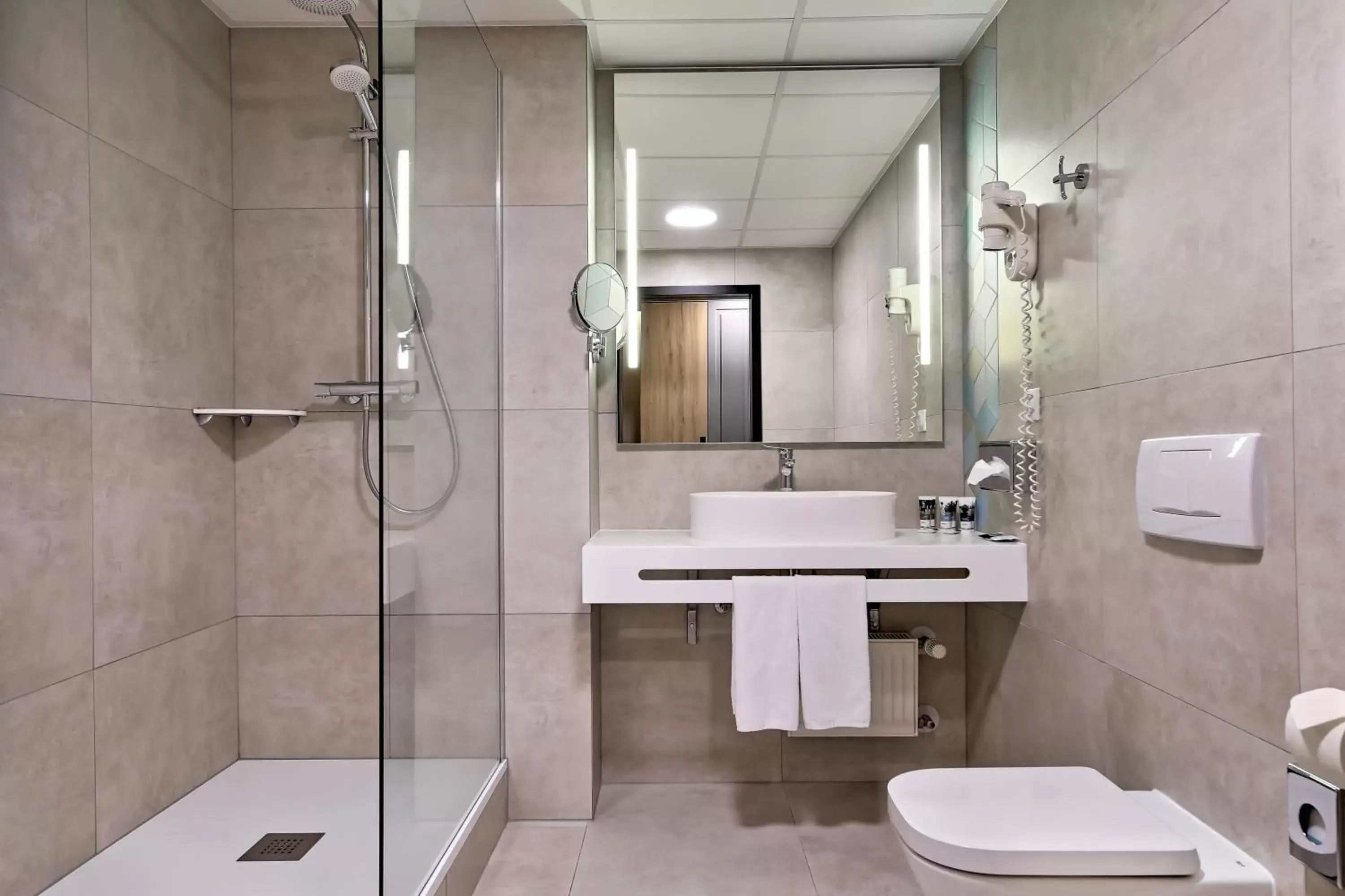 Bathroom in Mercure Wrocław Centrum