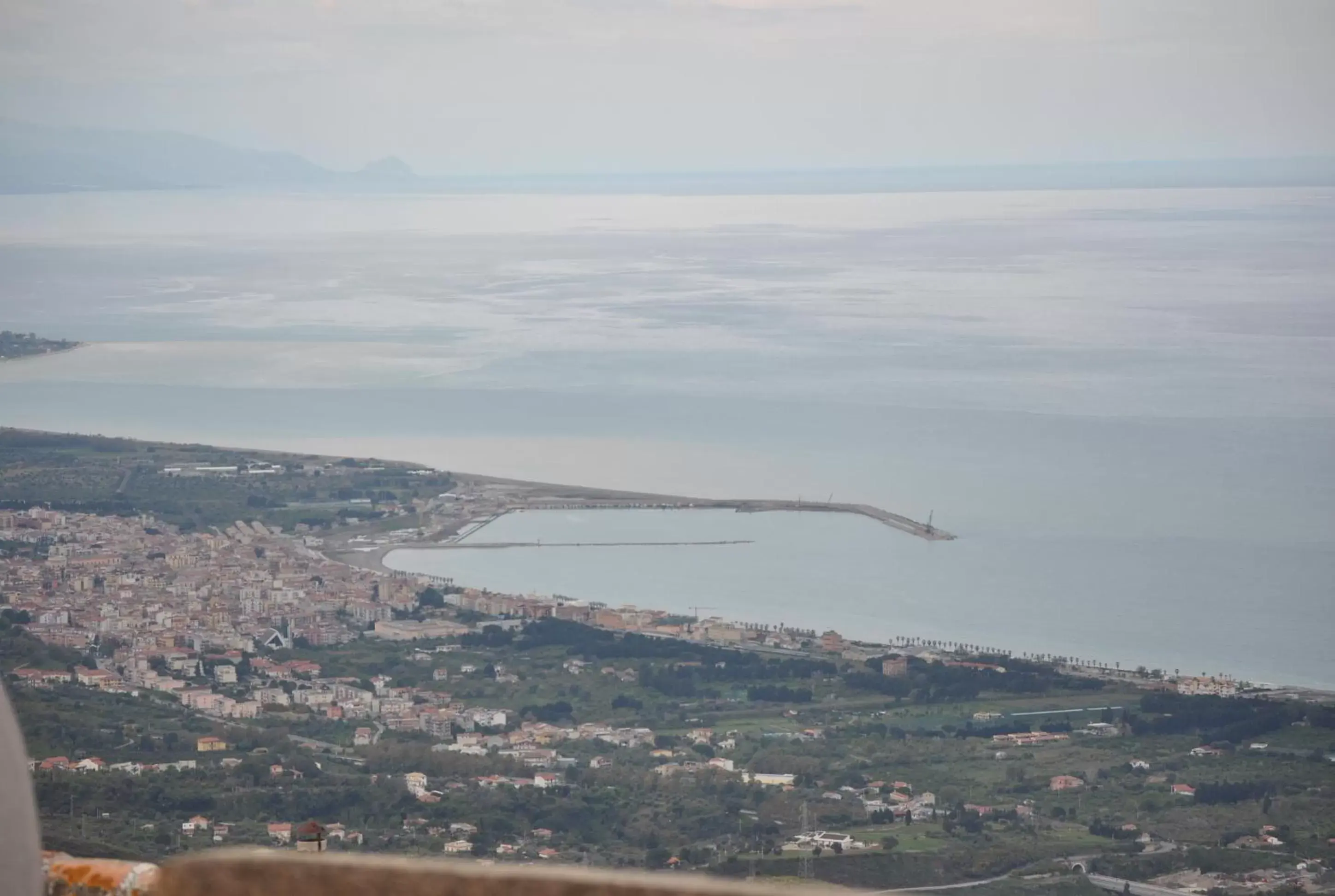 Bird's-eye View in Bed & Breakfast StudioArcodia