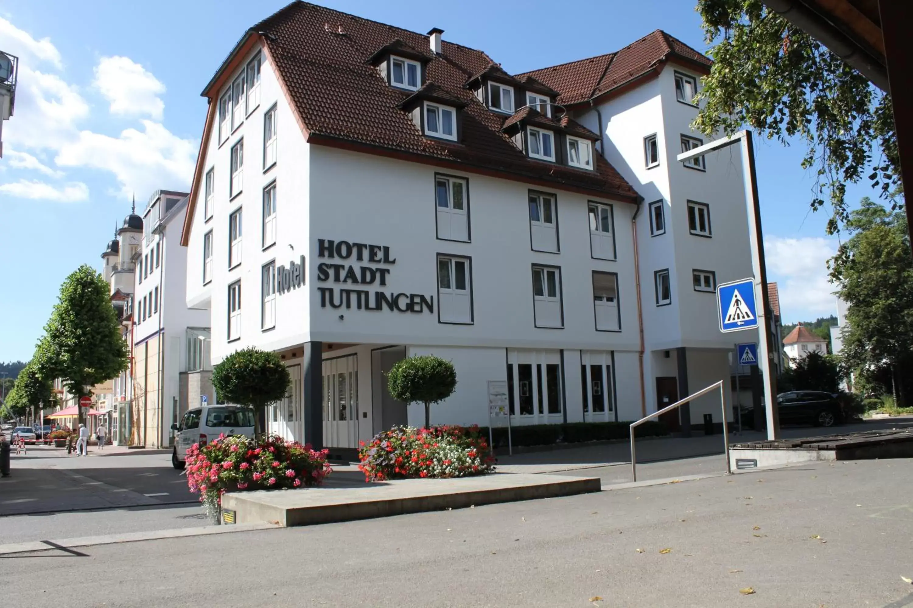 Facade/entrance, Property Building in Hotel Stadt Tuttlingen
