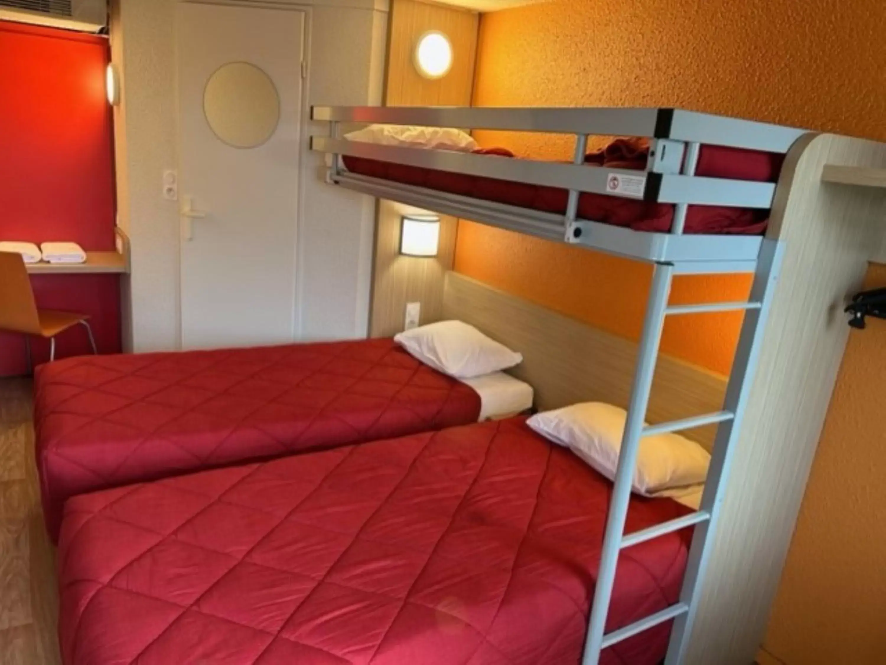 Bed, Bunk Bed in Premiere Classe Blois Nord