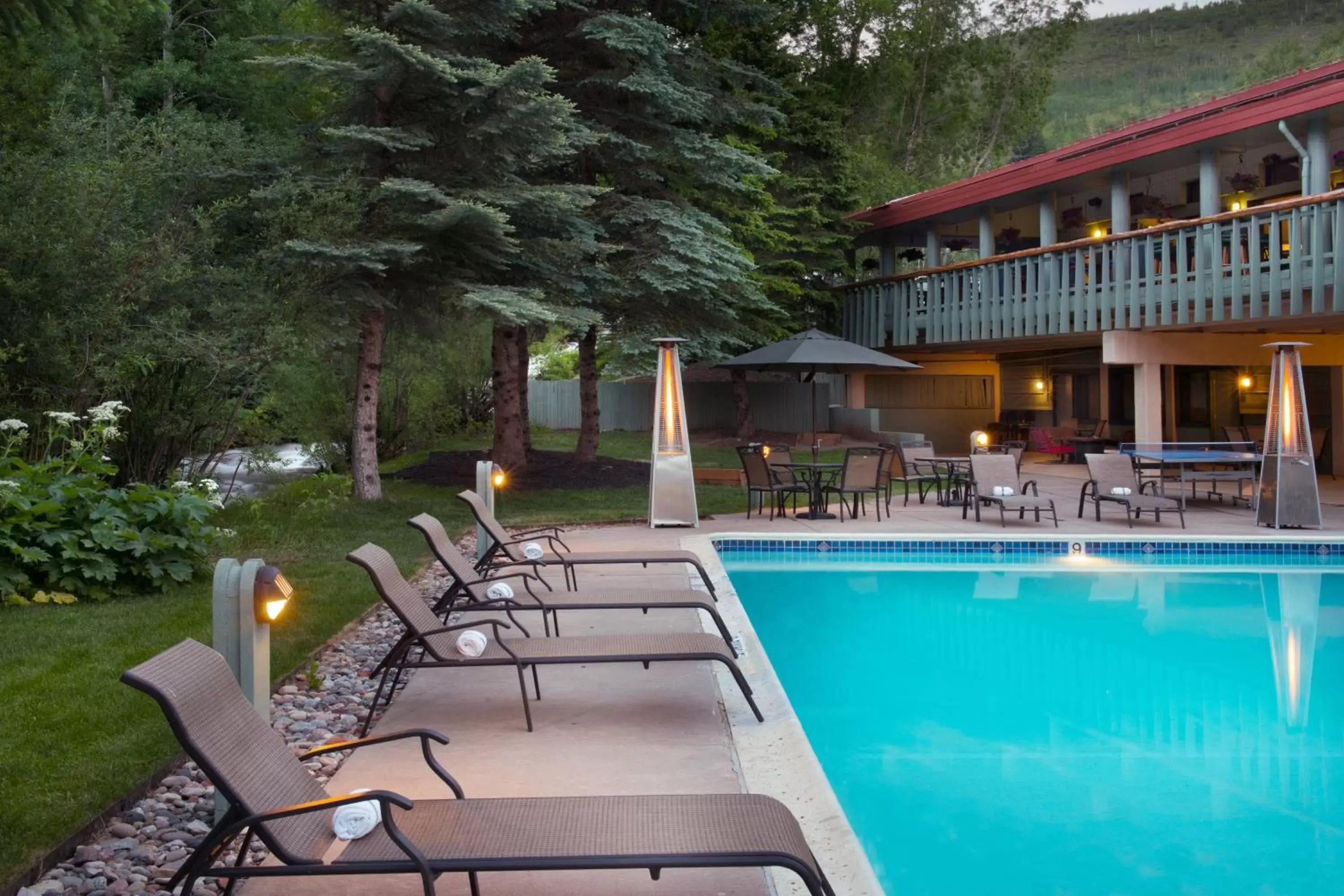 Swimming Pool in Evergreen Lodge at Vail