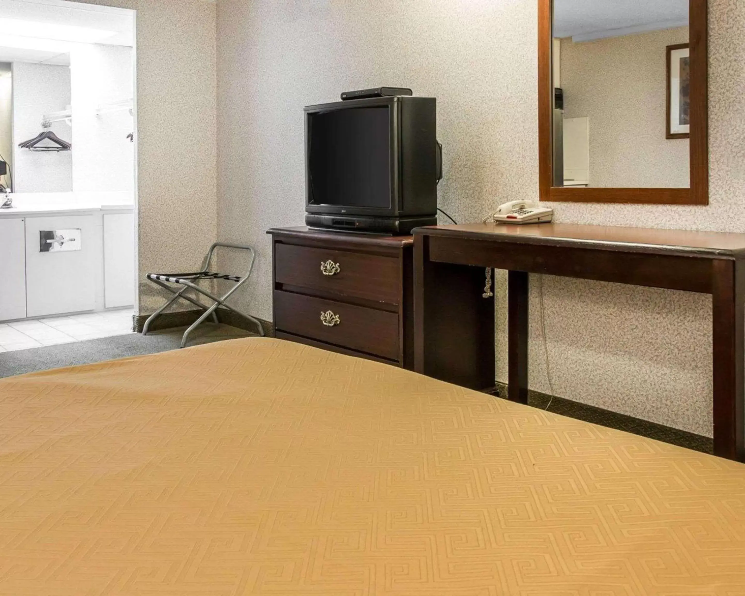 Photo of the whole room in Rodeway Inn Photo of the whole room in Rodeway Inn