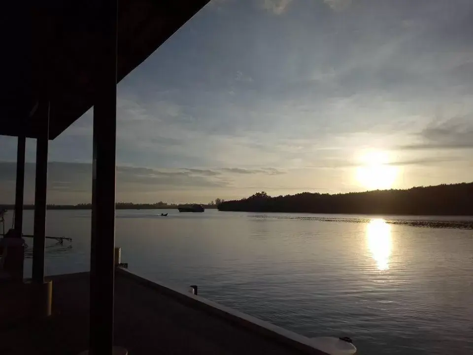 Sunrise/Sunset in Krabi Front Bay Resort