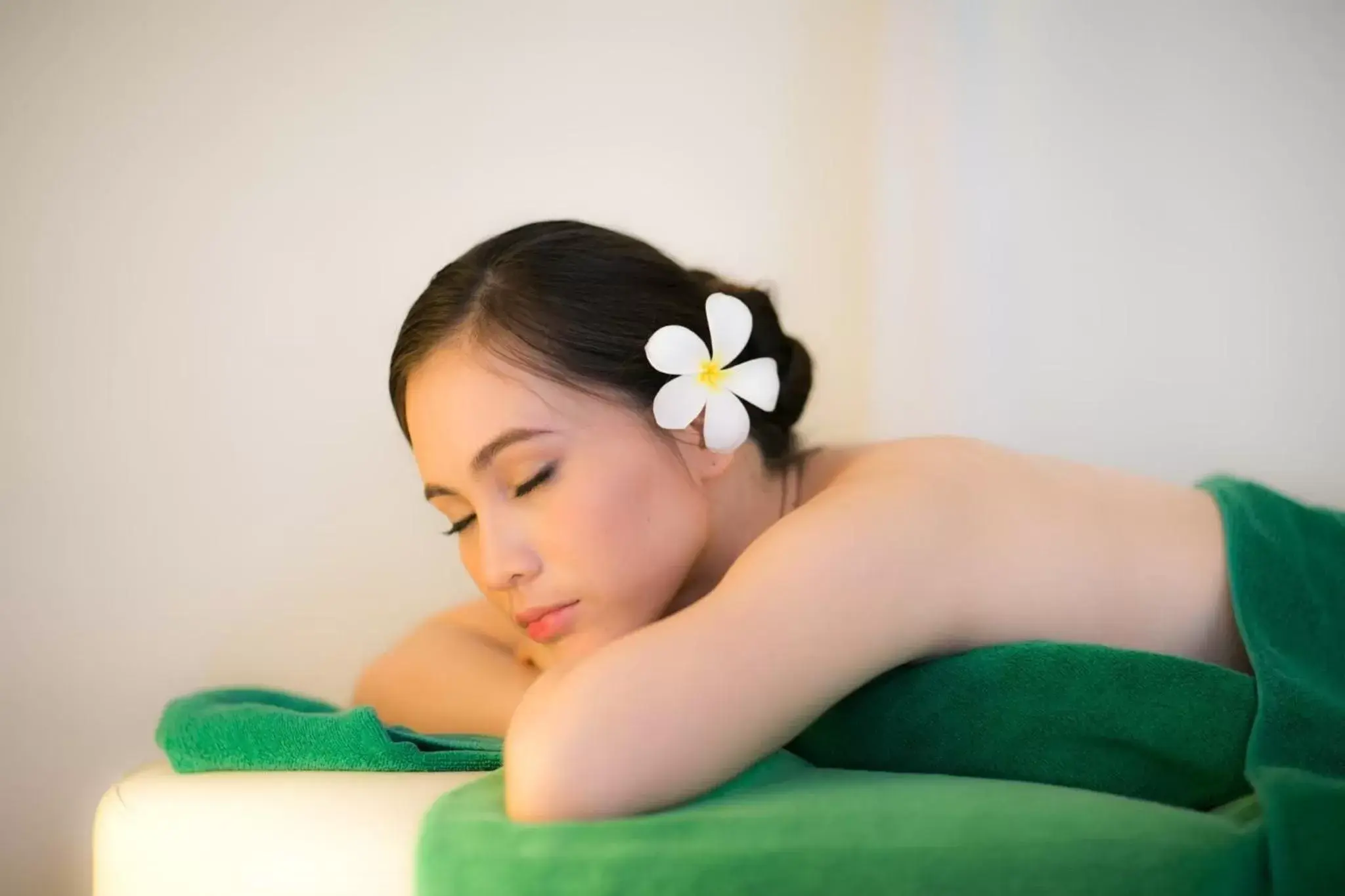 Massage in Maneechan Resort - SHA Extra Plus