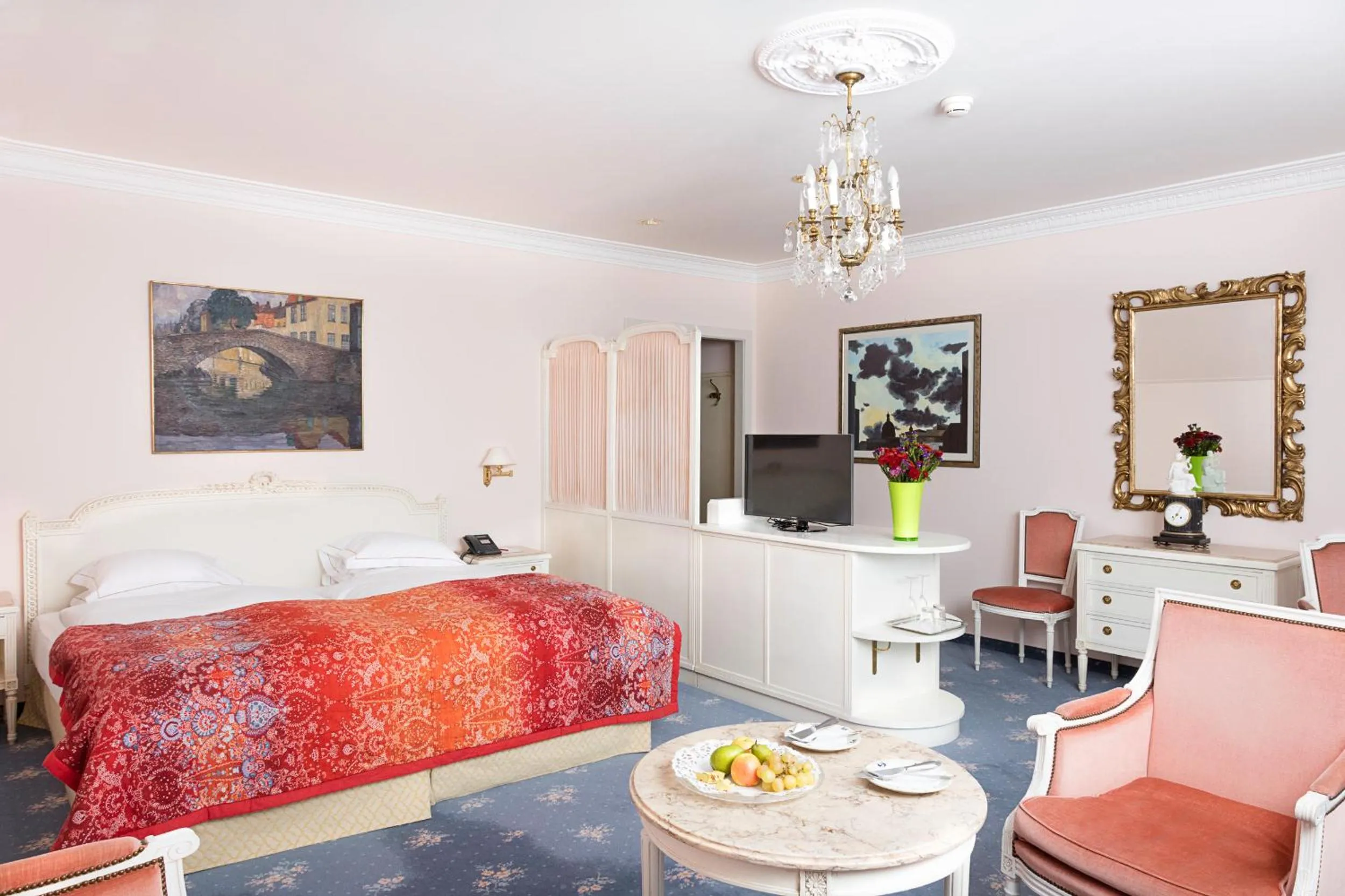 Junior Suite with Lake View in Hotel Victoria Glion