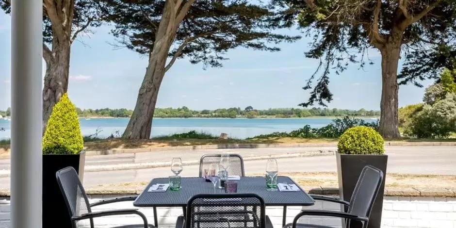 Patio, Restaurant/Places to Eat in Langstone Quays Resort