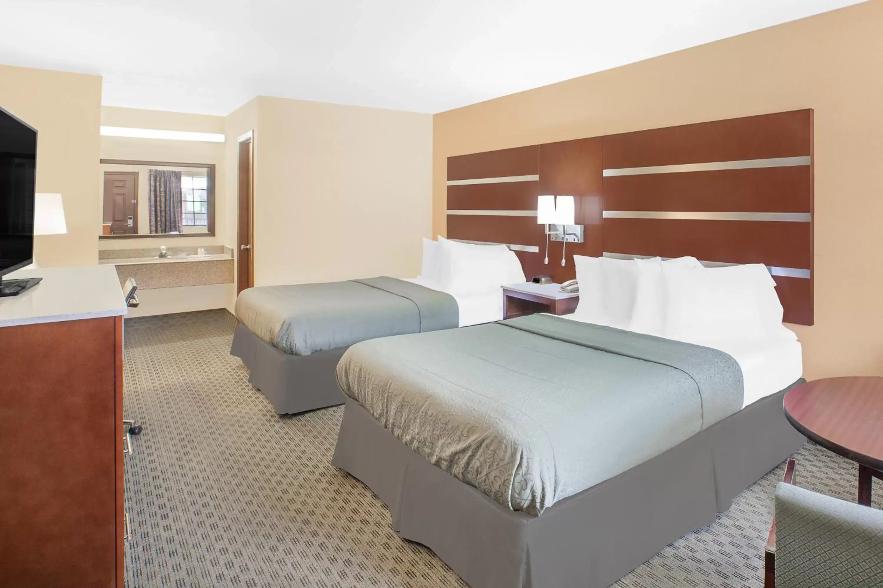 Photo of the whole room, Bed in Days Inn by Wyndham Fayetteville