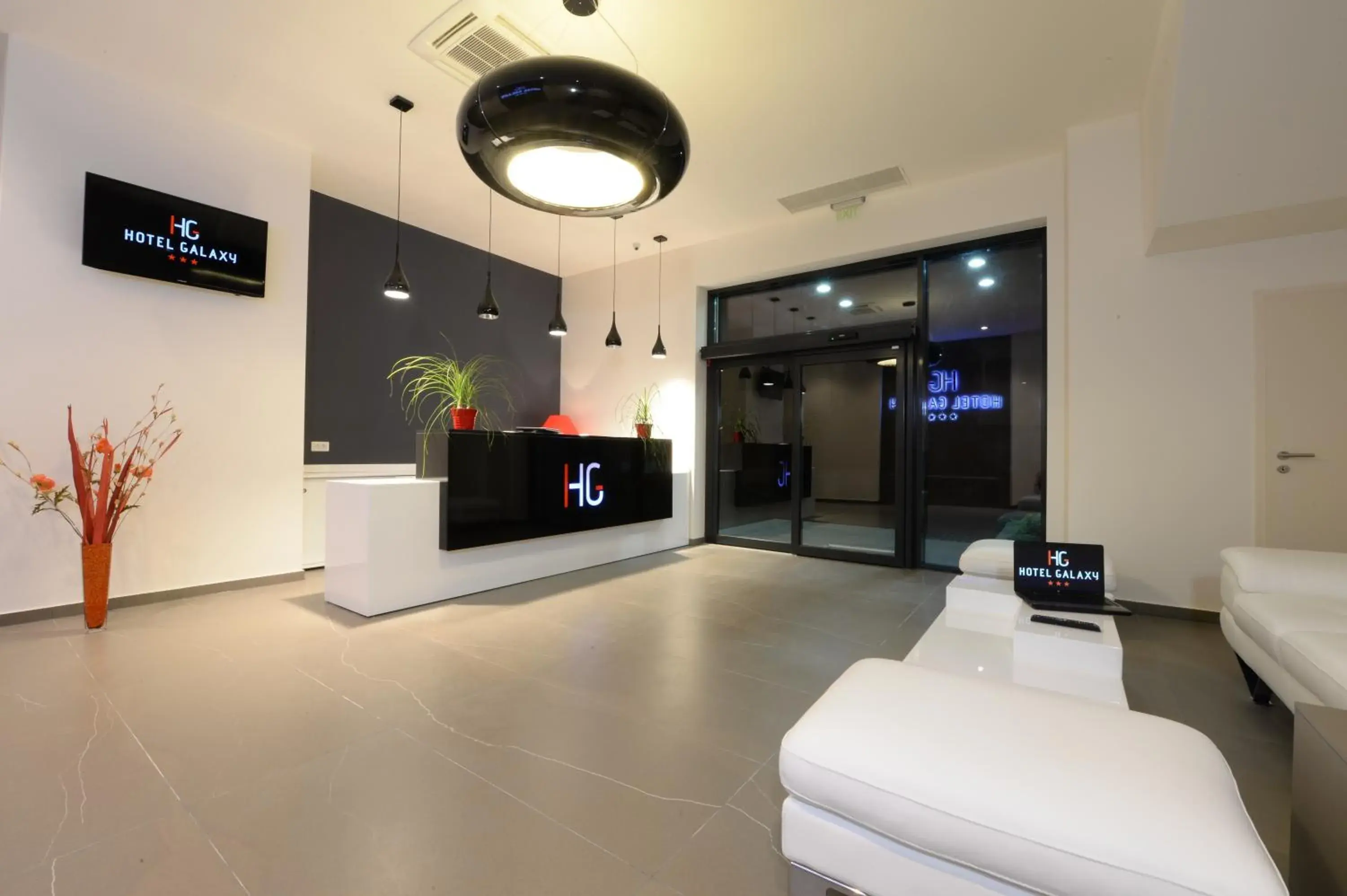 Lobby or reception in Hotel Galaxy Lobby or reception in Hotel Galaxy