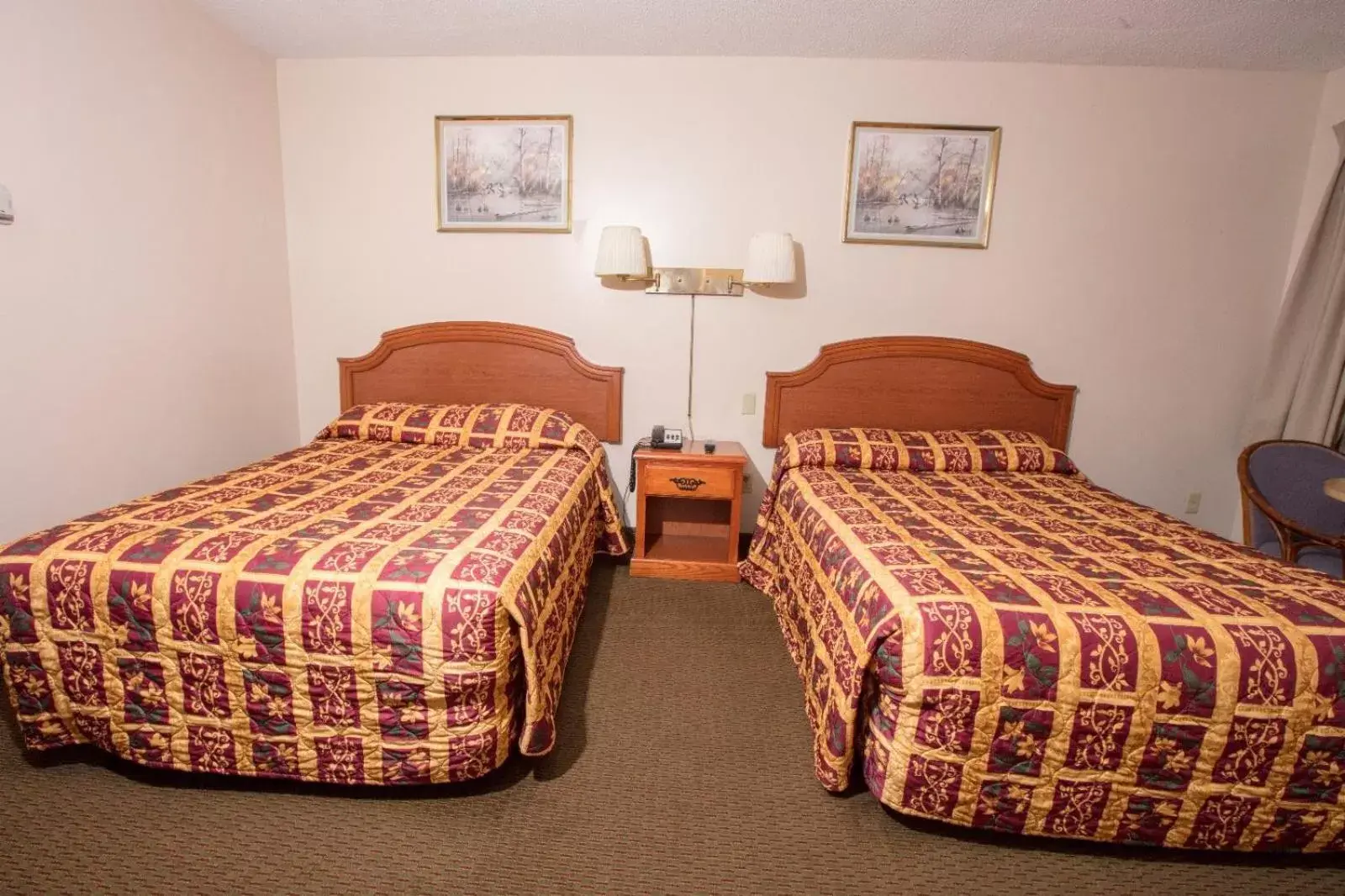 Property building, Bed in Parkview Motel Property building, Bed in Parkview Motel