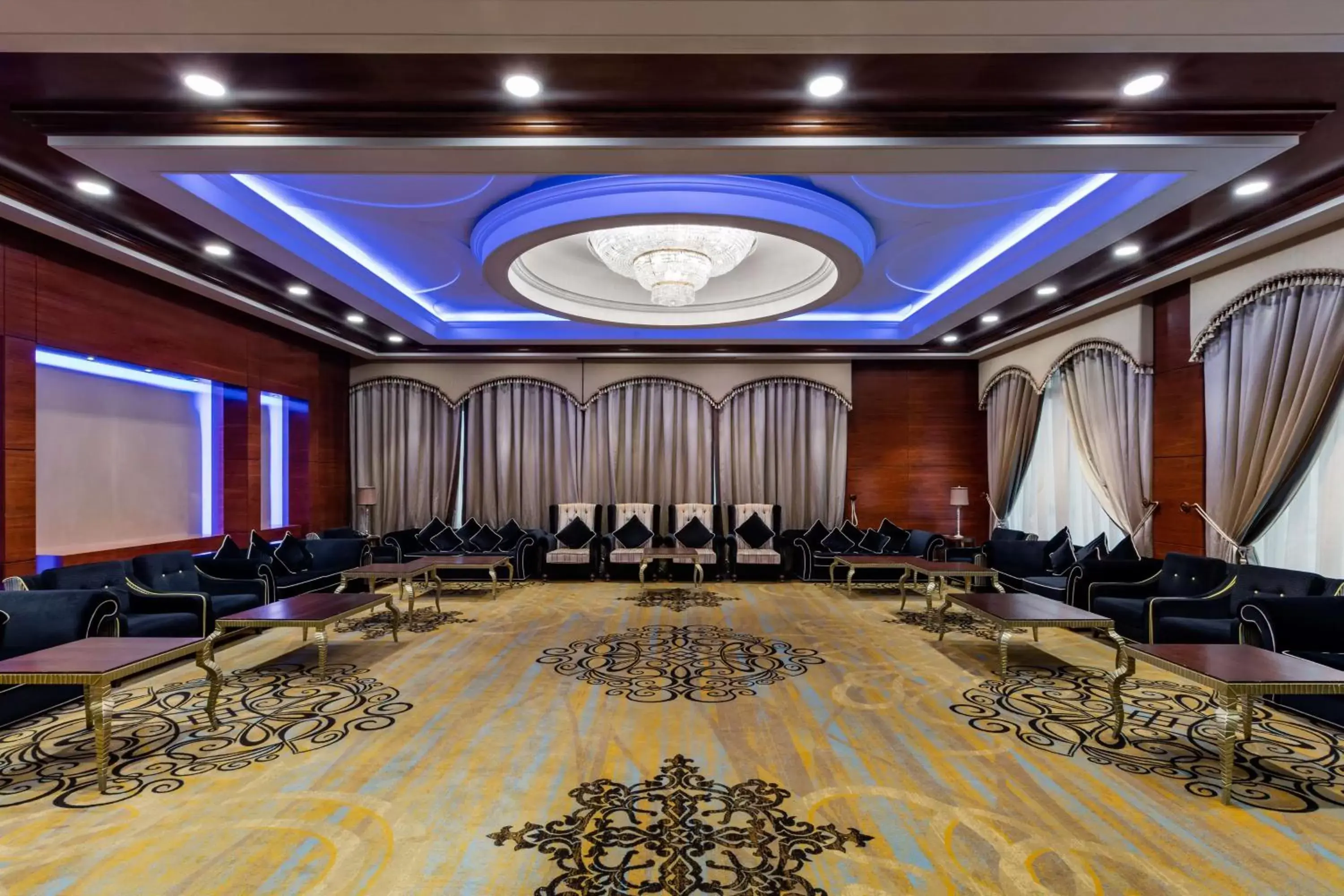 Business facilities, Banquet Facilities in The Diplomat Radisson Blu Hotel Residence & Spa
