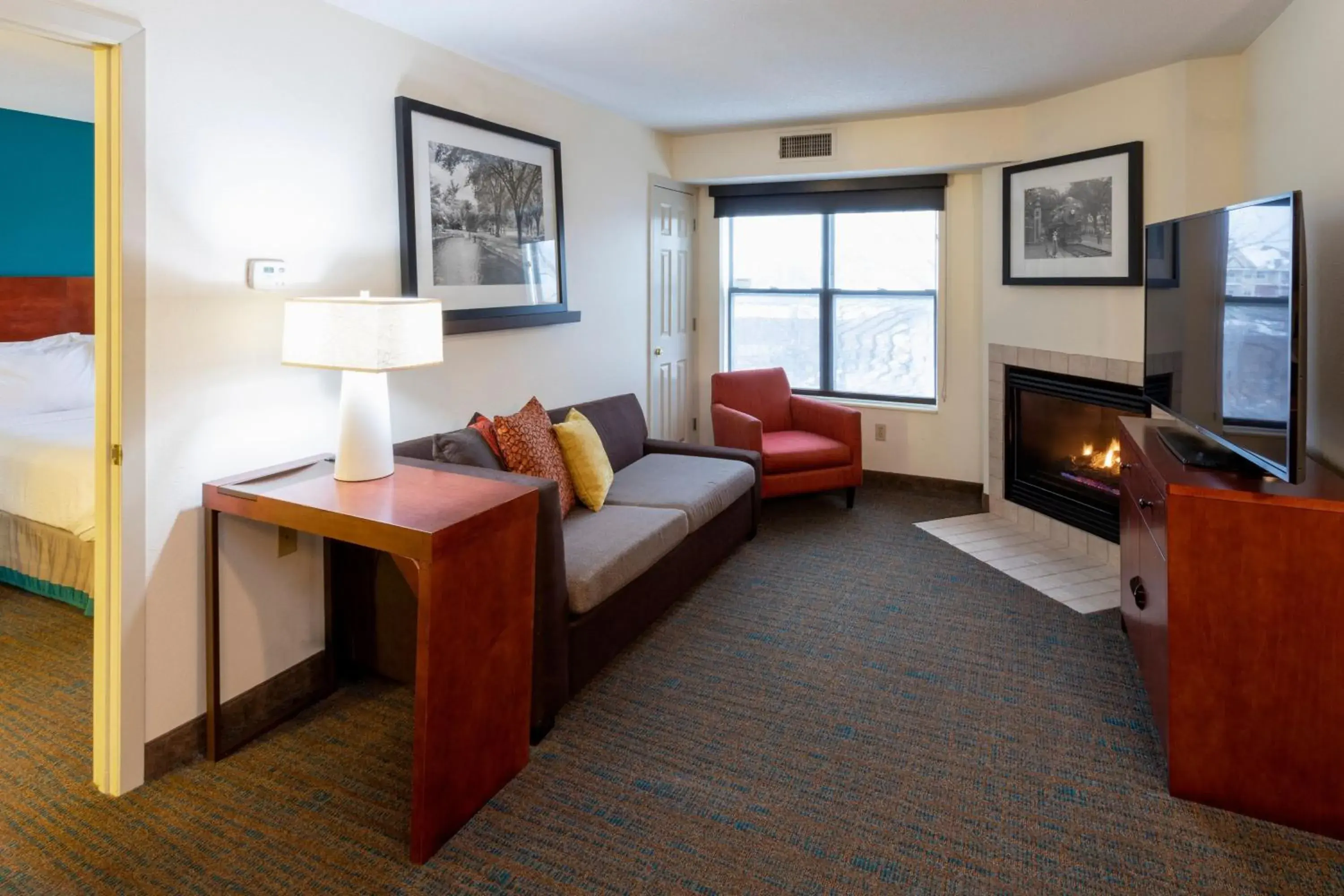 Bedroom, Seating Area in Residence Inn Minneapolis St. Paul/Roseville