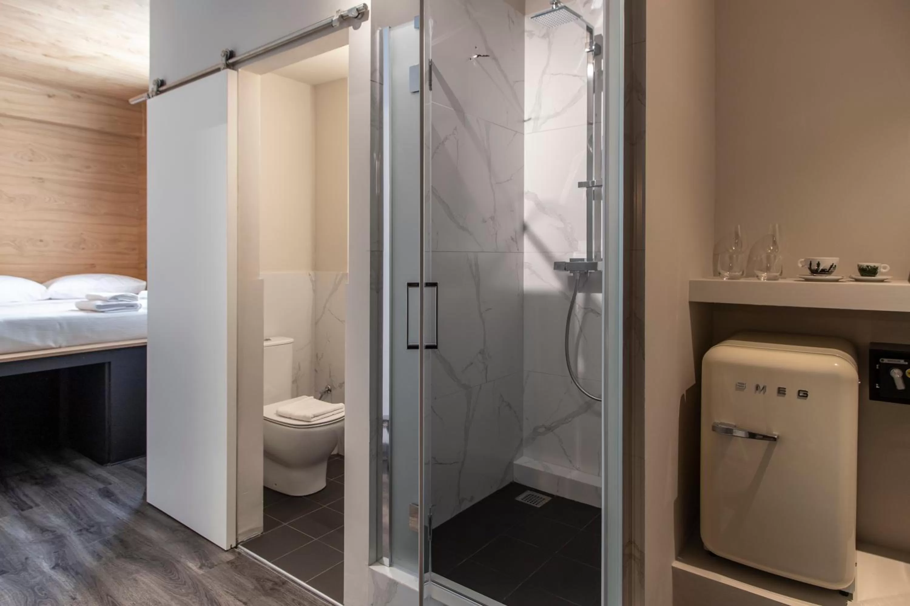 Shower in Bespoke House Athens