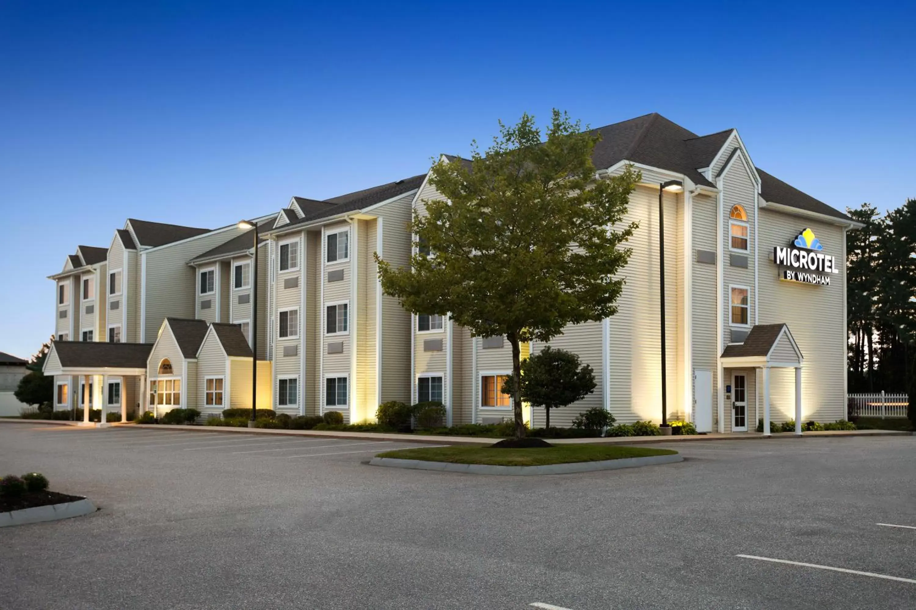 Property Building in Microtel Inn & Suites Dover by Wyndham