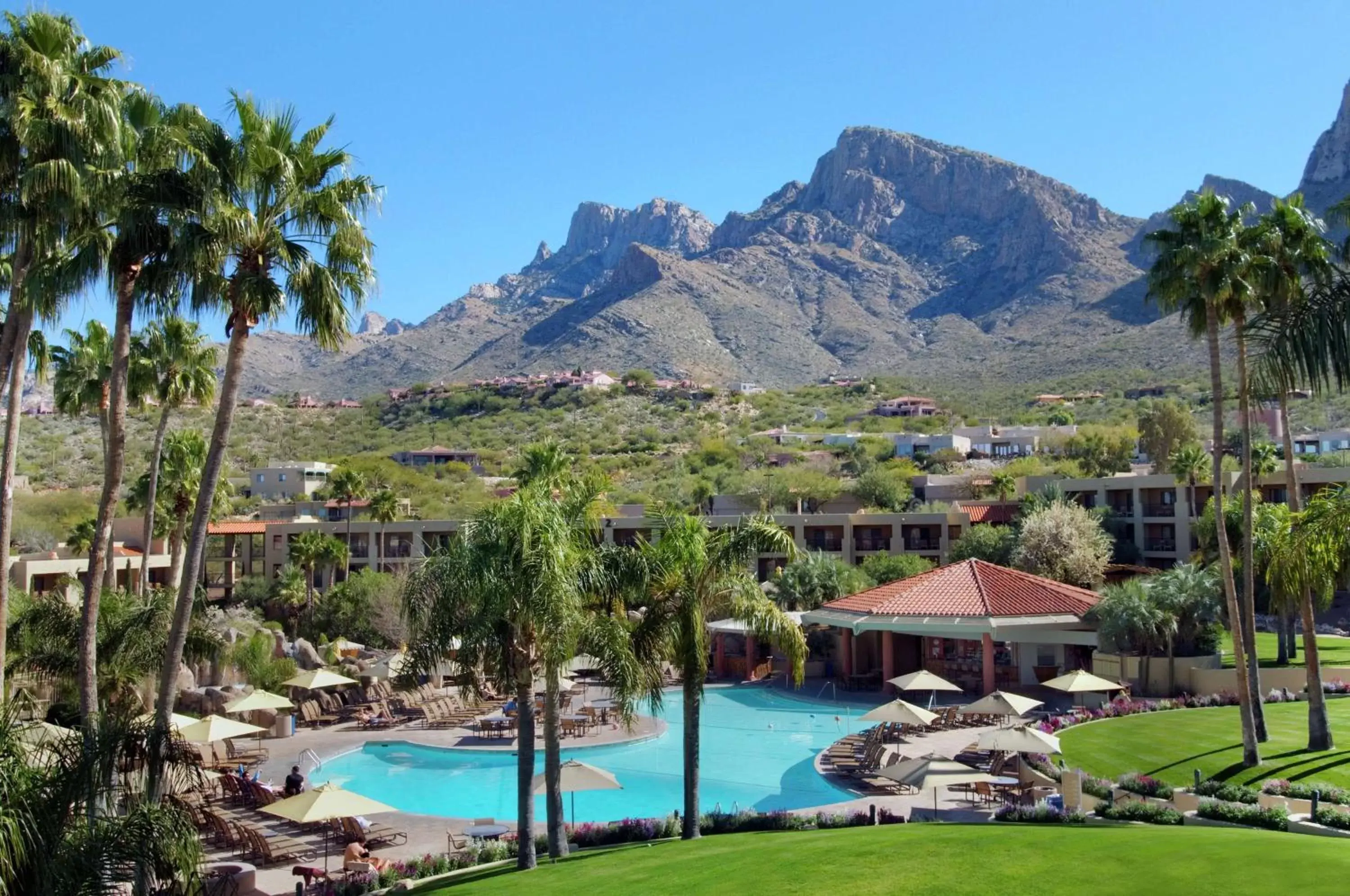 Bed, Pool View in El Conquistador Tucson, A Hilton Resort