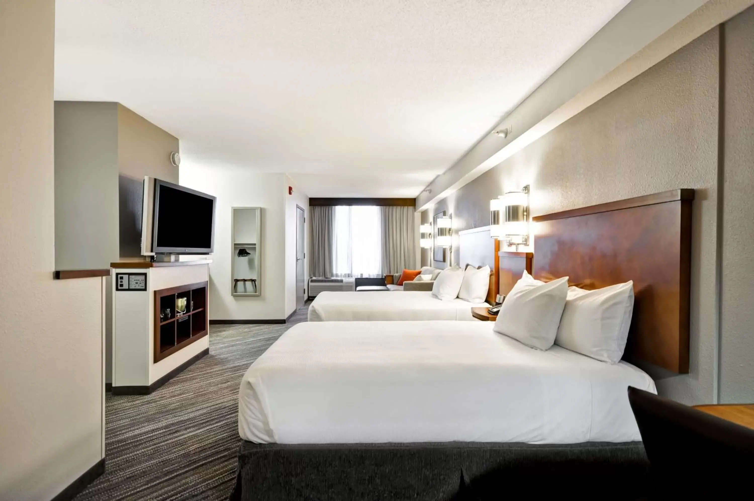 Photo of the whole room, Bed in Hyatt Place Eden Prairie