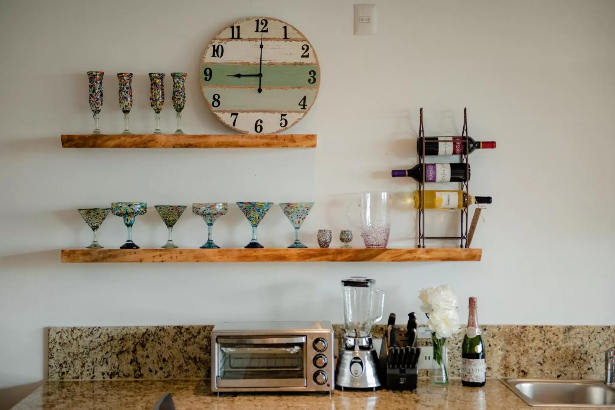 Coffee/tea facilities in Magia Beachside Condo